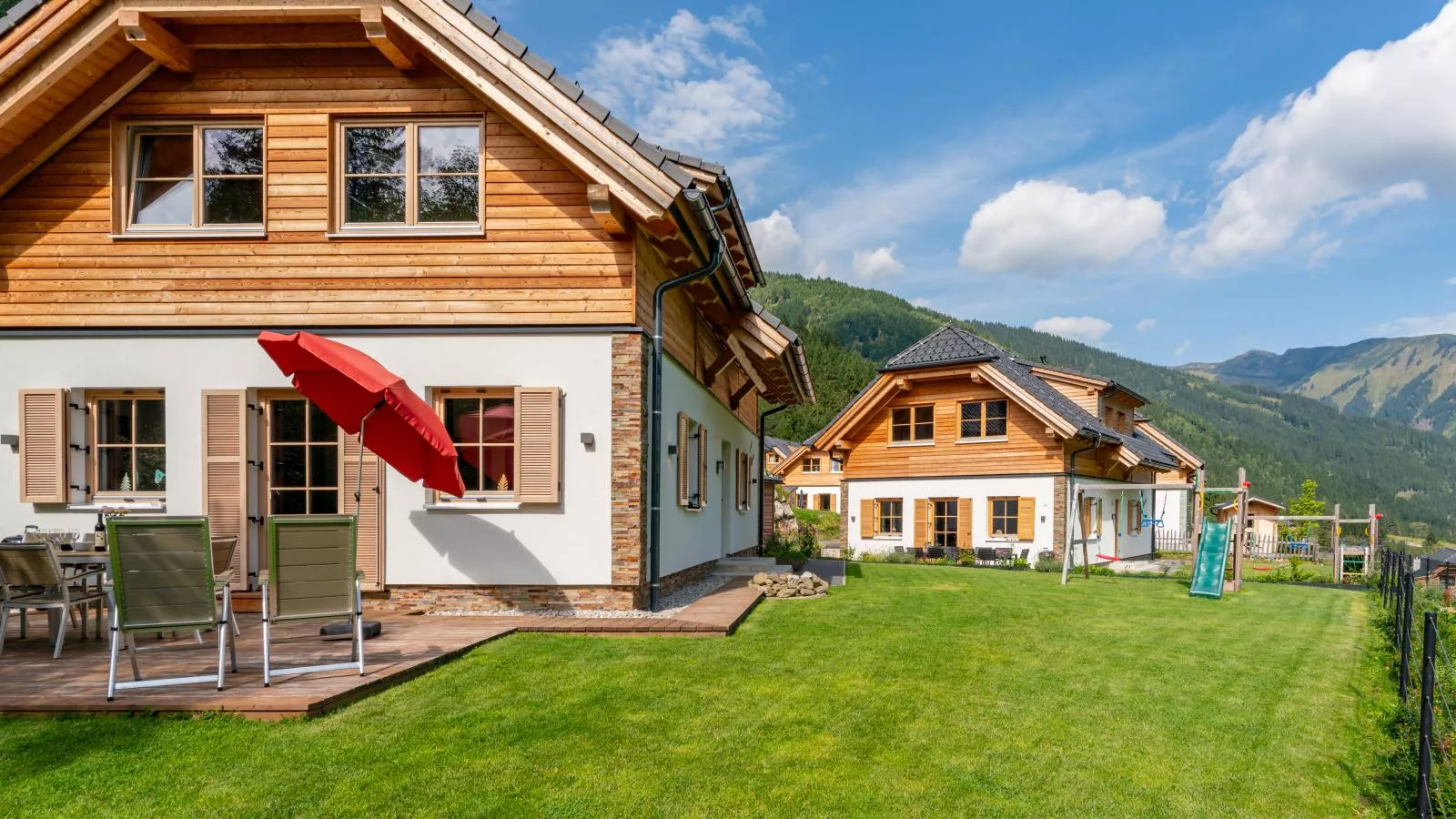 Sperlingnest-Außenbereich Sommer