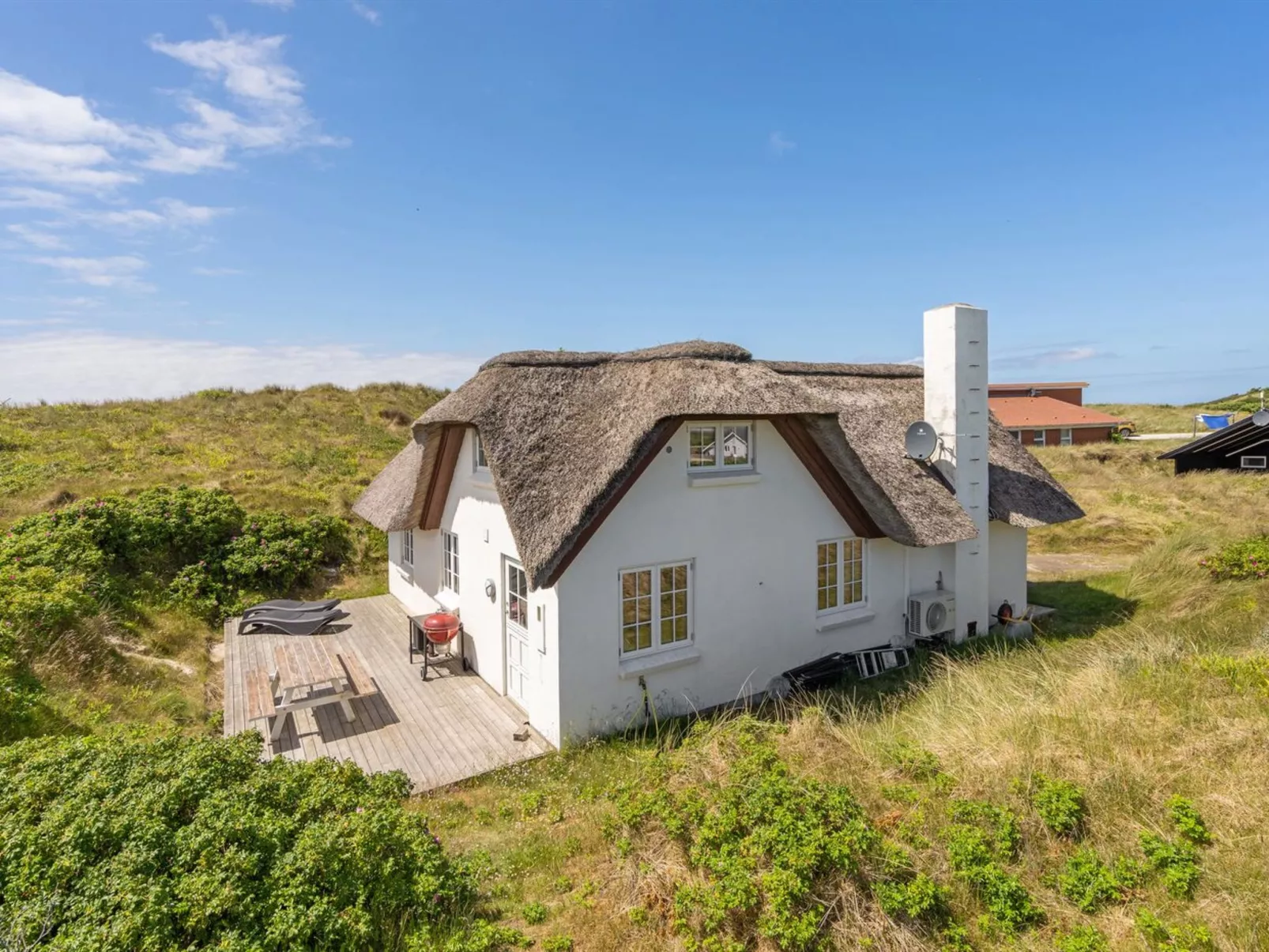 "Erle" - 200m to the fjord-Outside