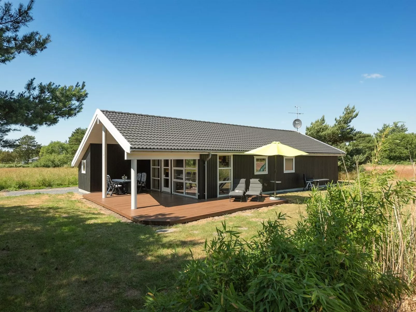 "Aksel" - 150m from the sea-Outside