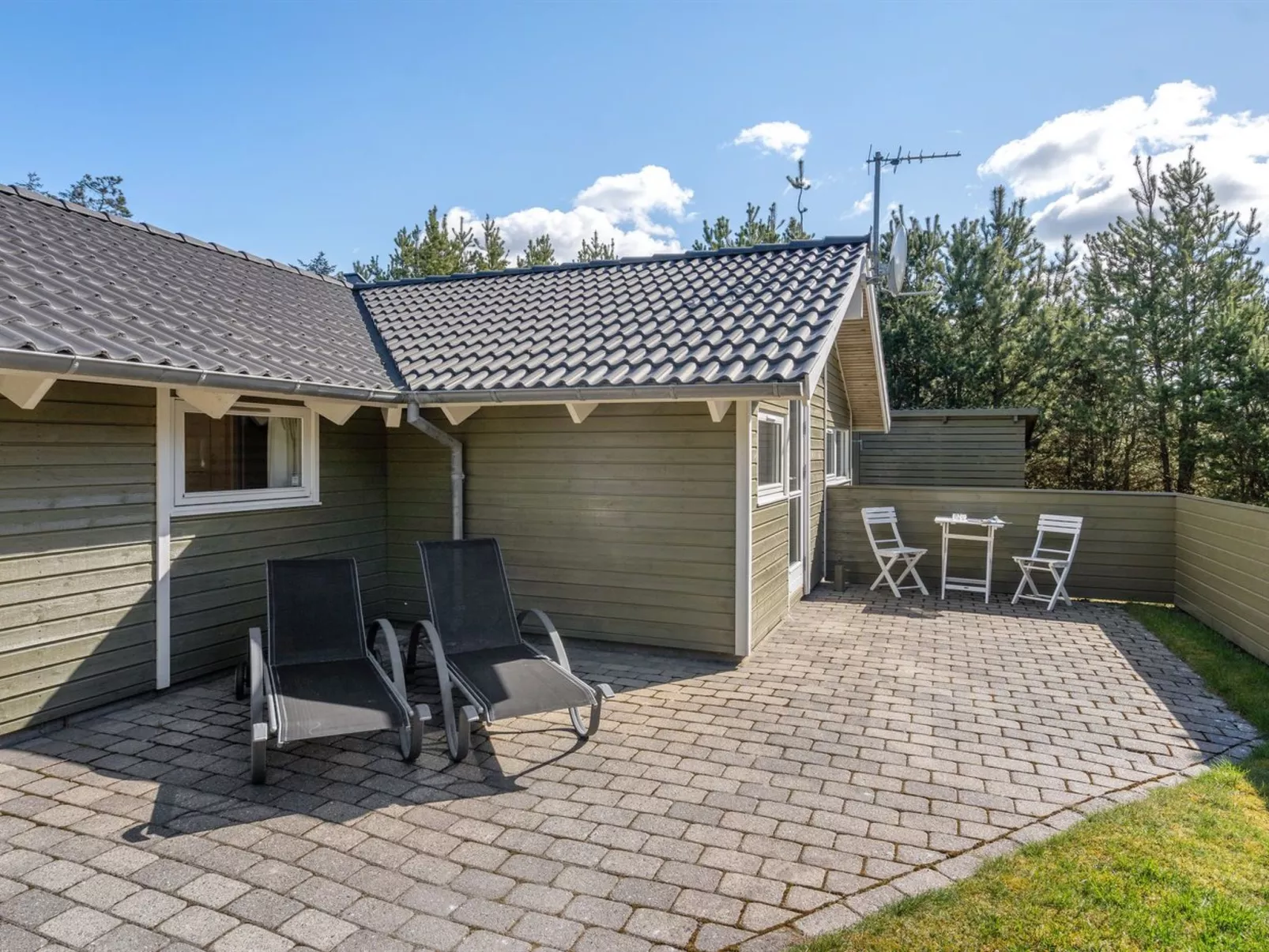 "Saana" - 700m from the sea-Draußen