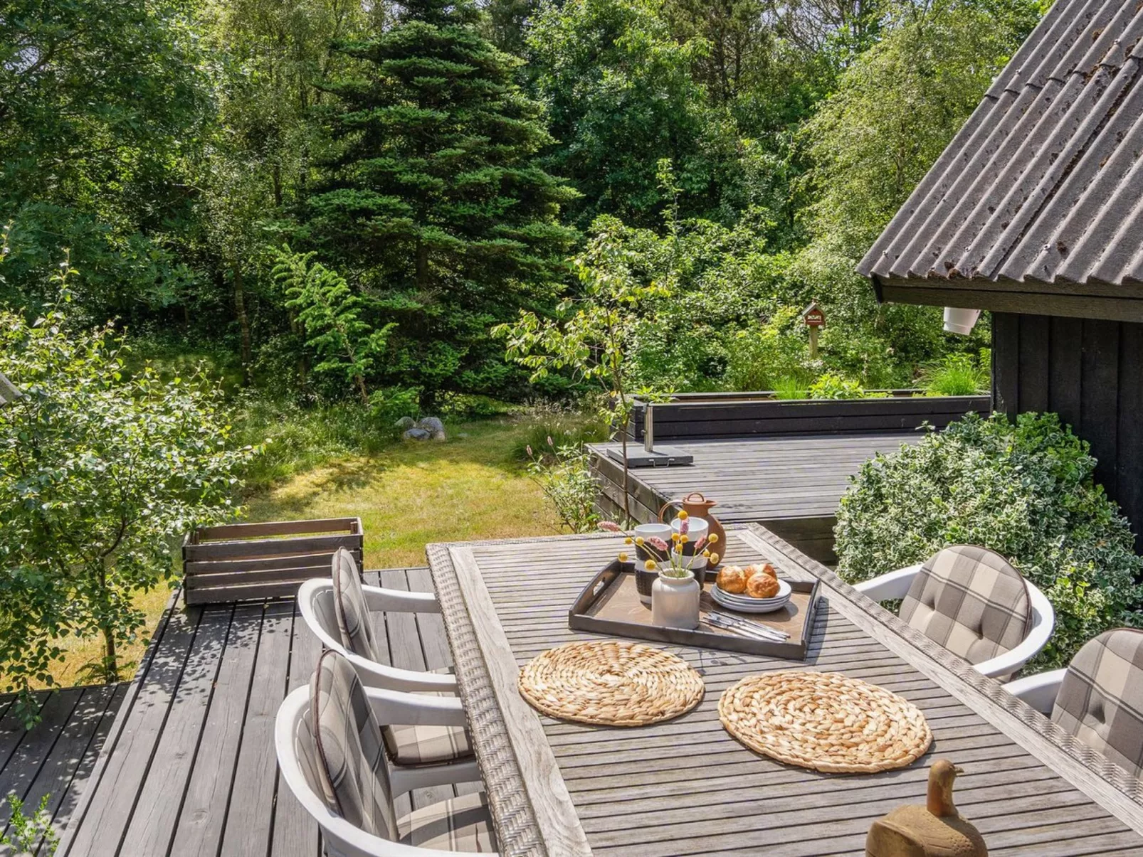 "Jütte" - 2km to the fjord-Outside