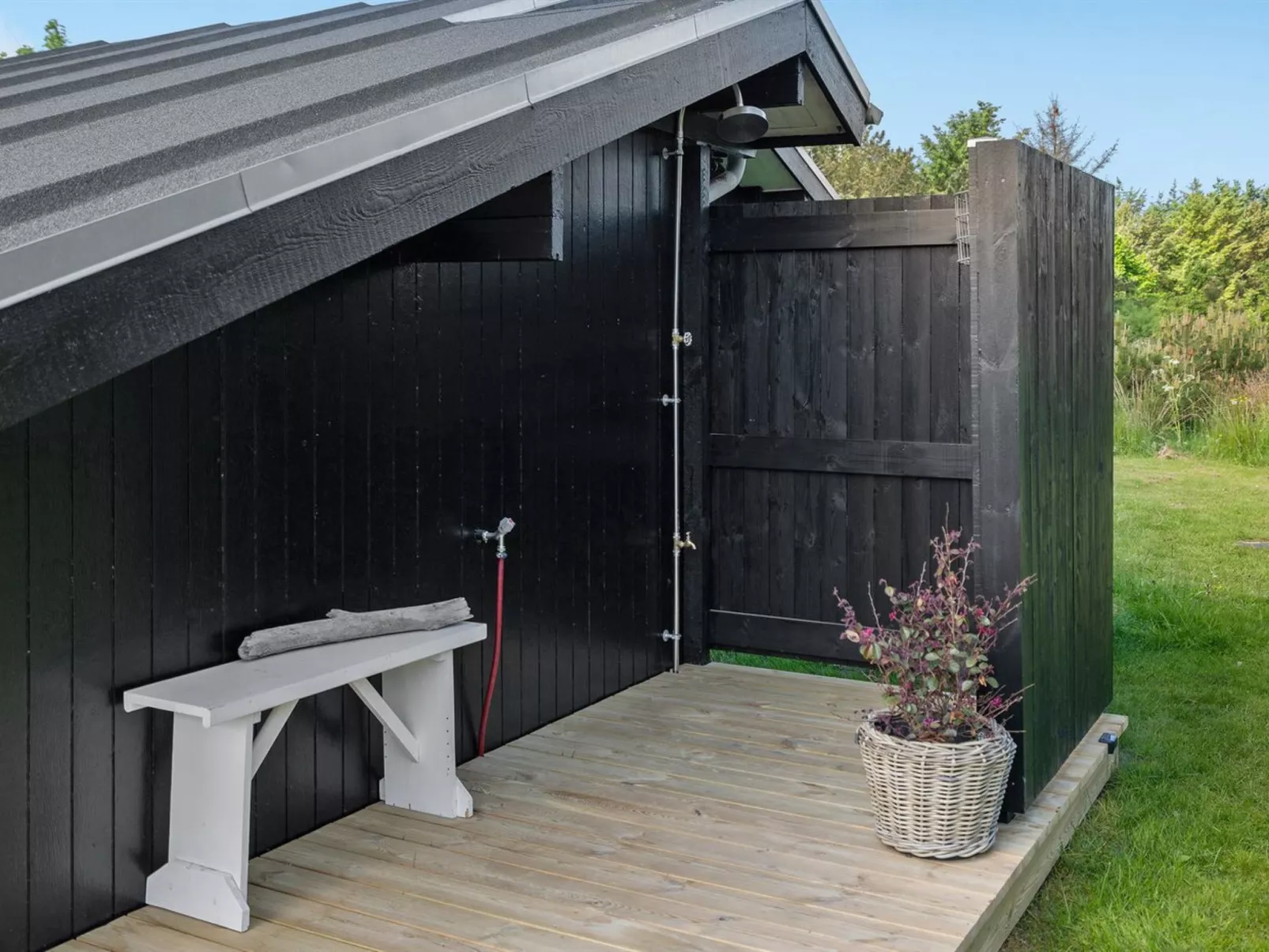 "Skogh" - 600m from the sea-Outside