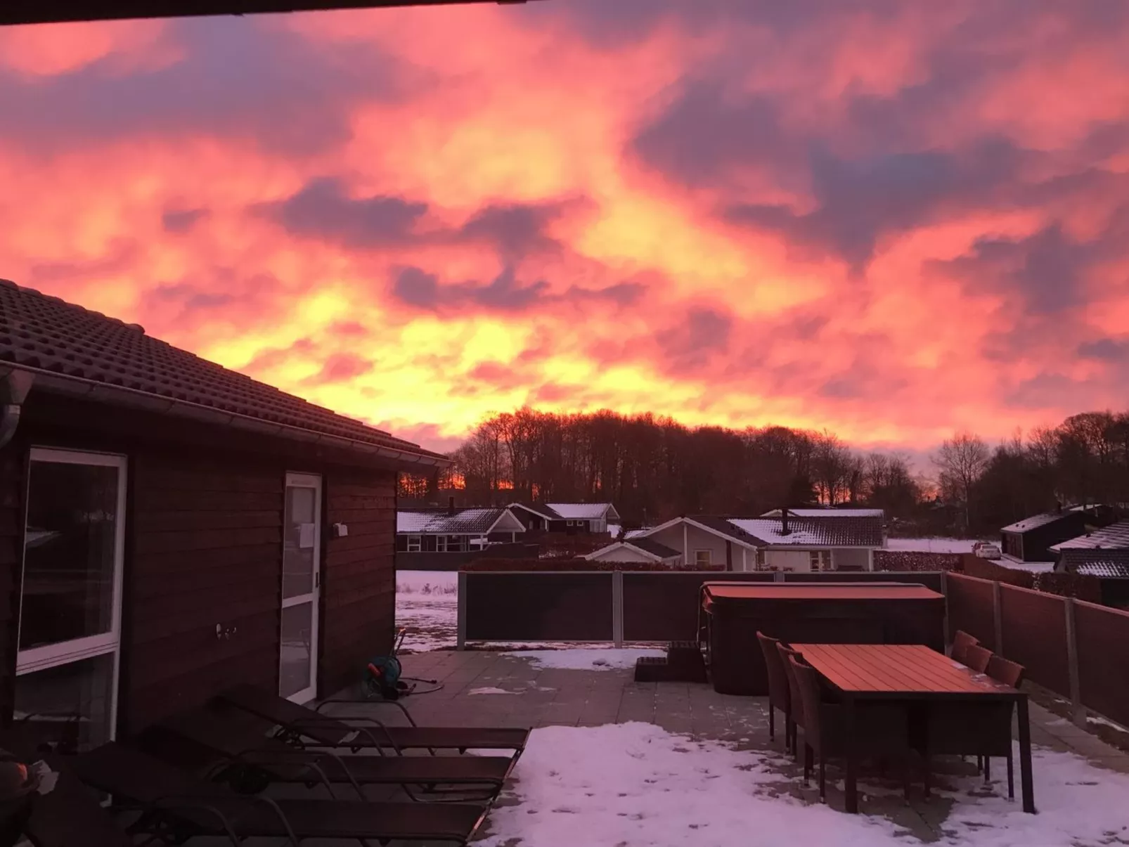 "Yakari" - 300m from the sea-Outside