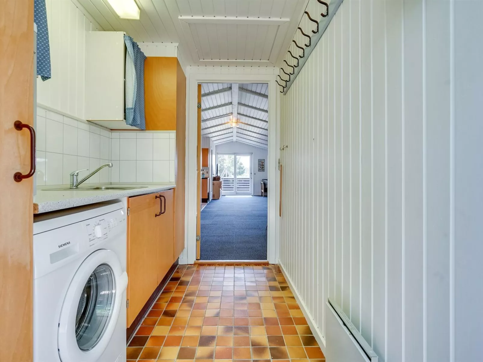 "Elinbjörn" - 1km from the sea-Dedans