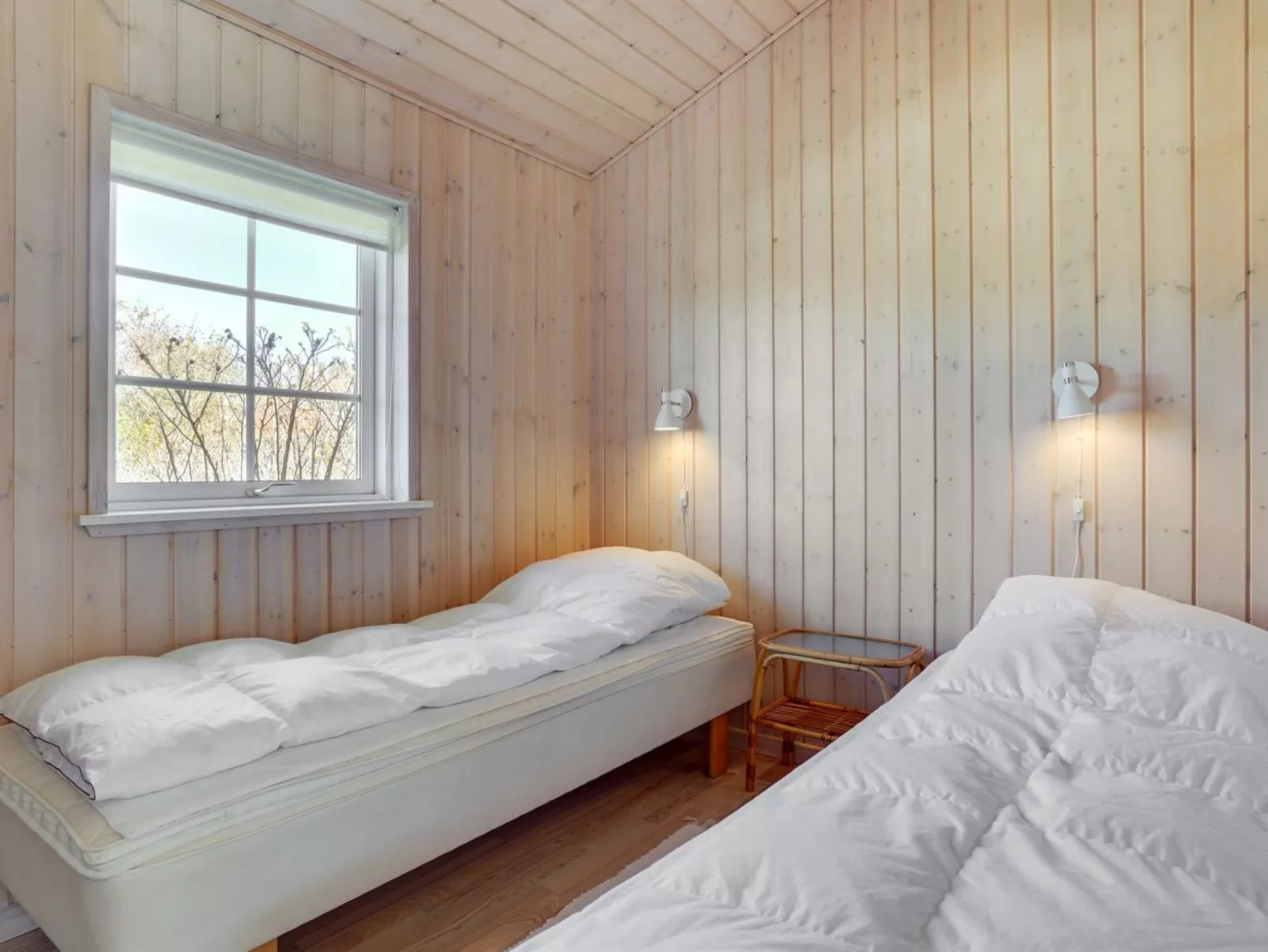 "Amie" - 800m from the sea-Inside