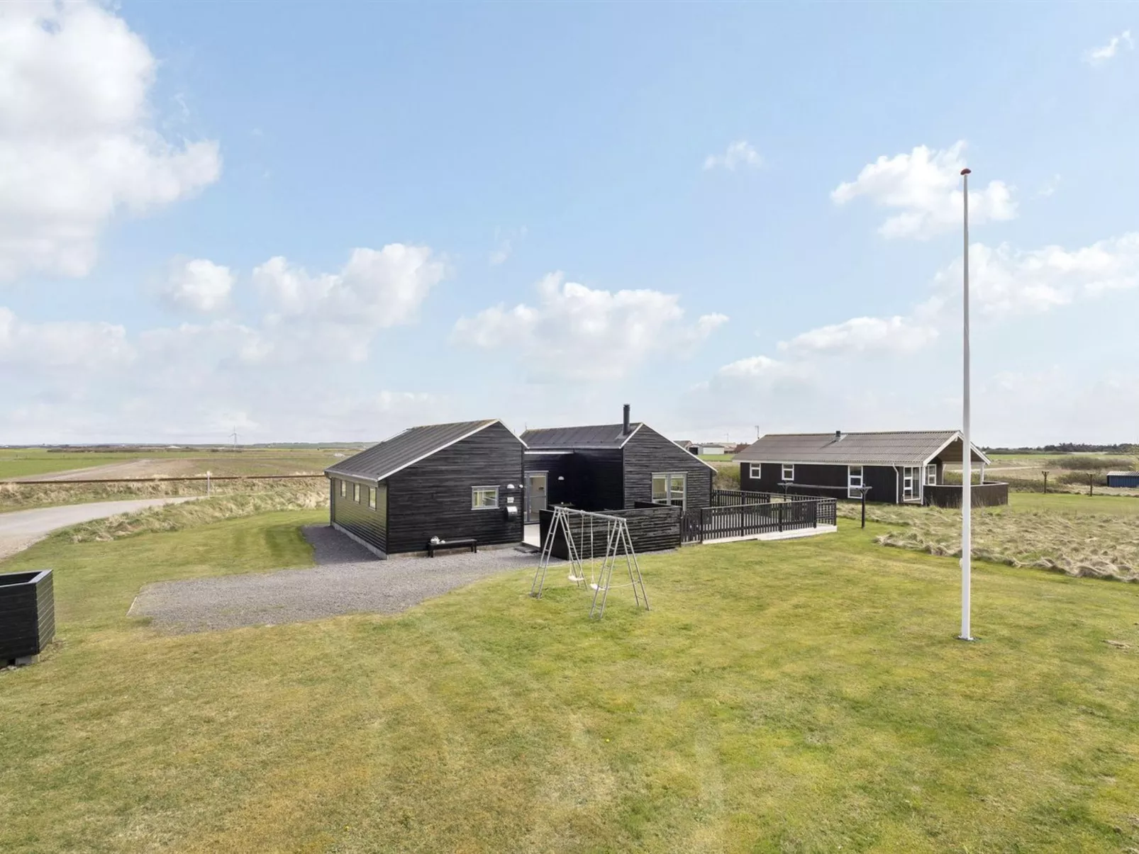 "Damaskin" - 300m from the sea-Draußen