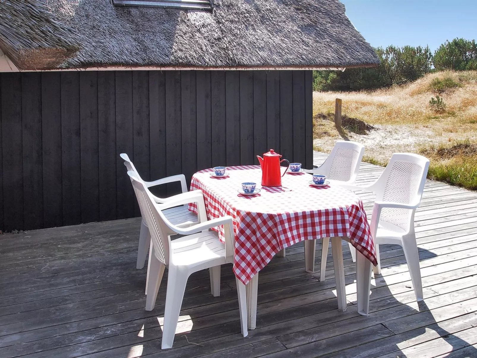 "Annli" - 1.5km from the sea-Outside