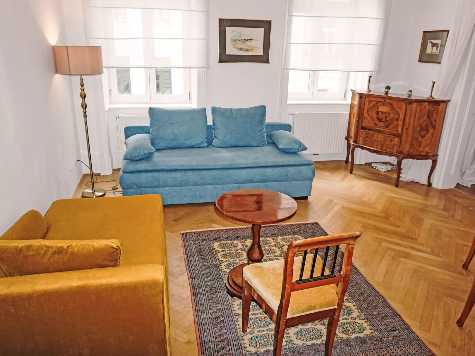 Sobieskiplatz-Drinnen