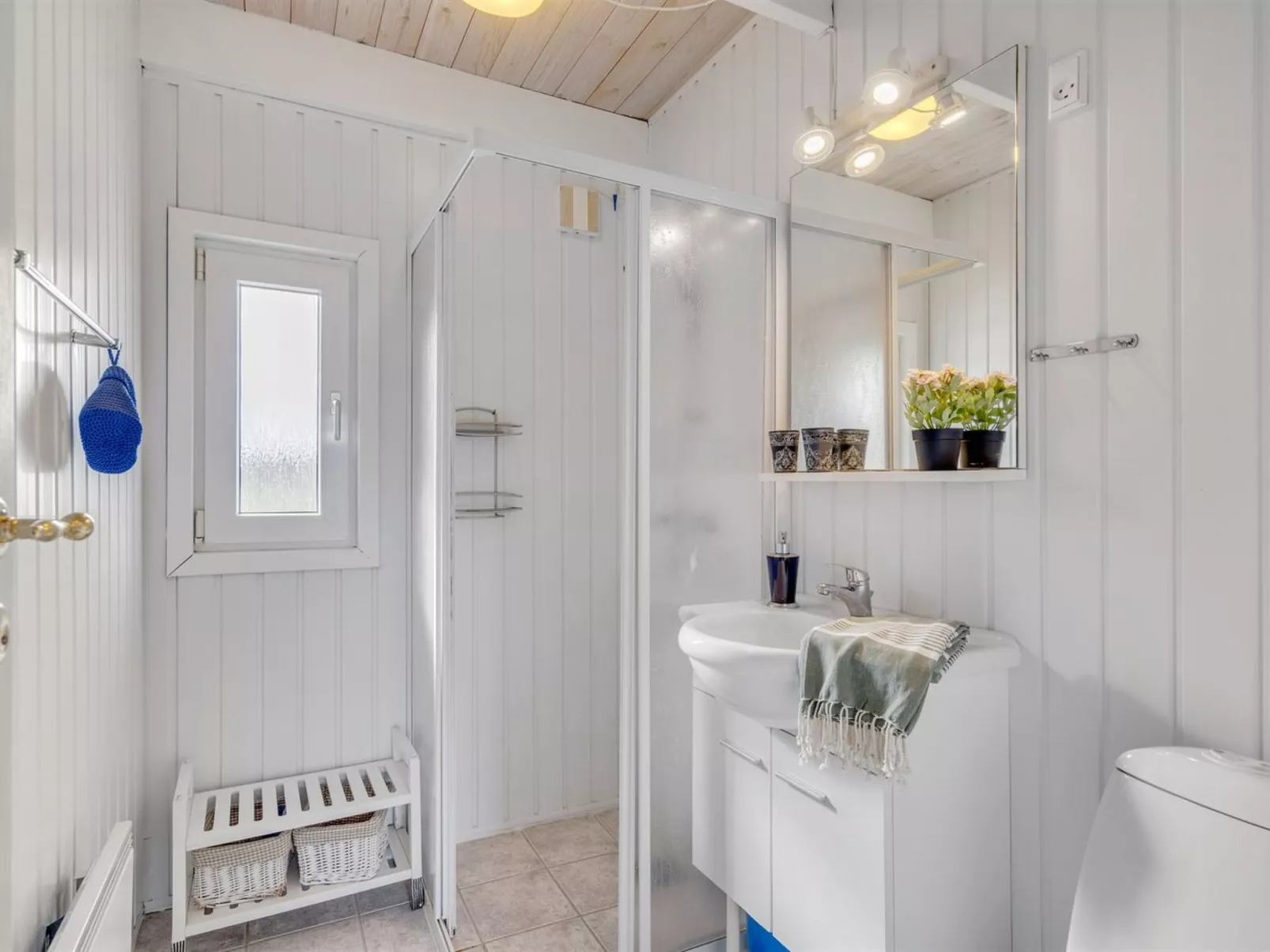 "Gudmundine" - 350m to the fjord-Inside