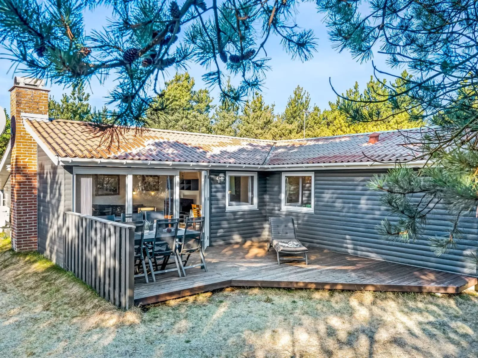 "Jula" - 800m from the sea-Outside