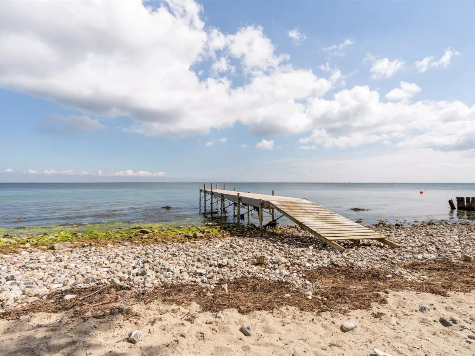 "Anastacia" - 75m from the sea-Outside