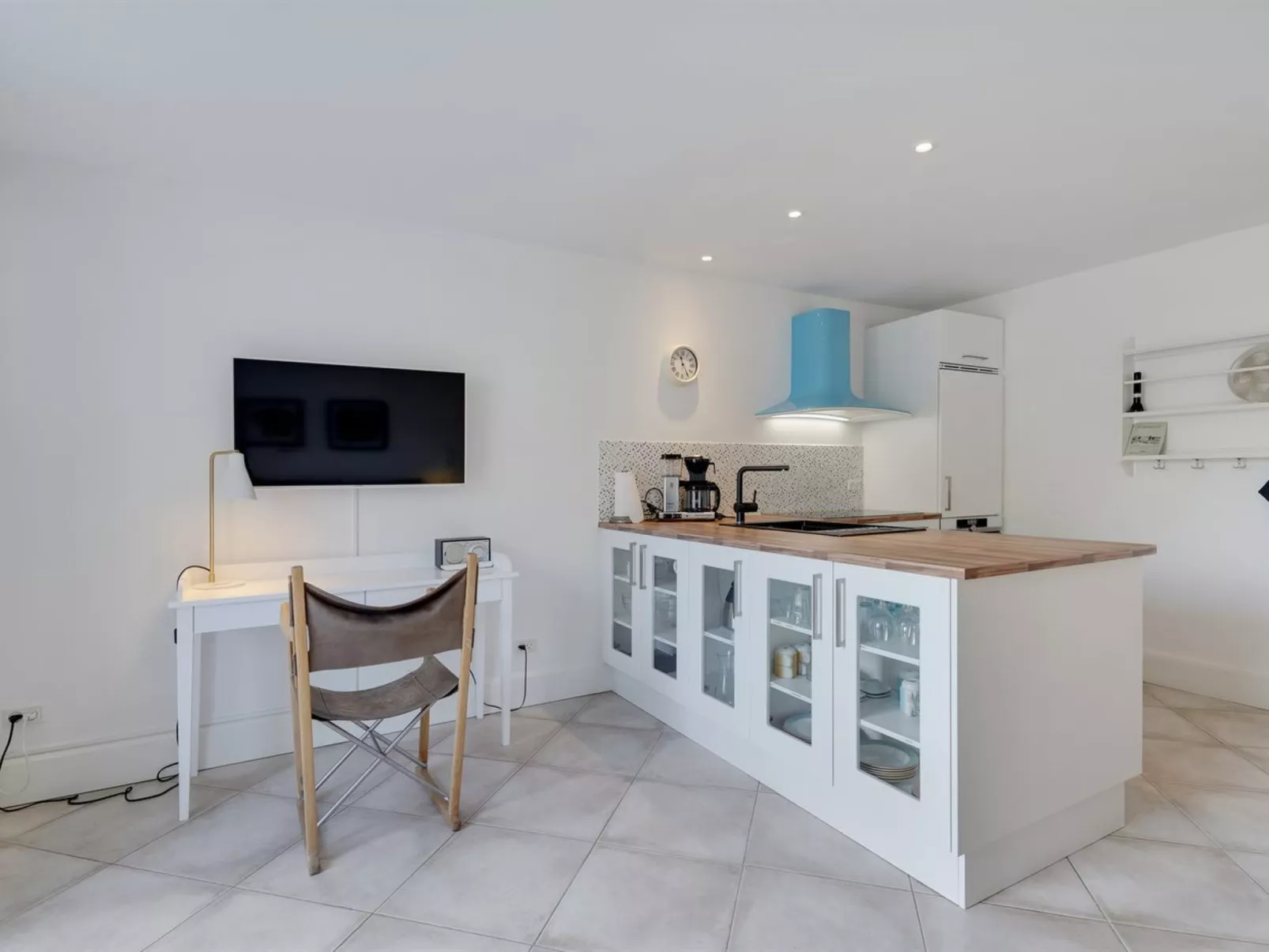 "Lenke" - 100m from the sea-Inside