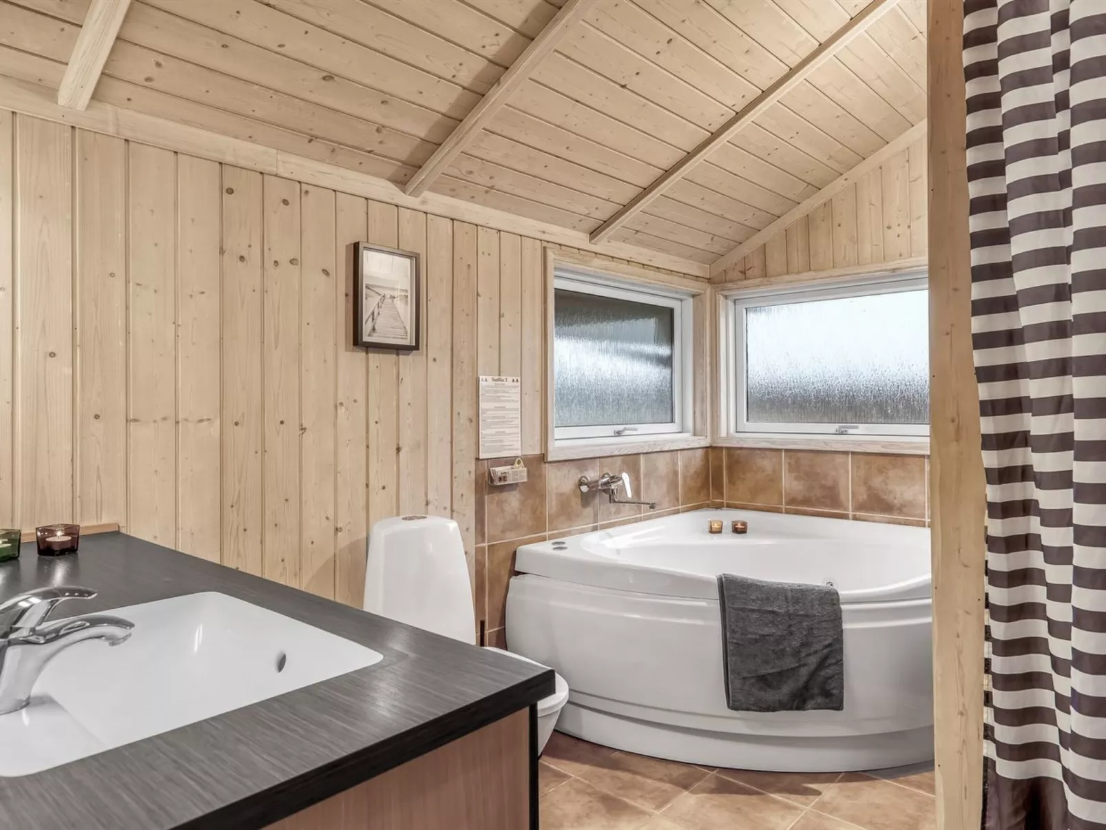 "Kiran" - 200m from the sea-Dedans