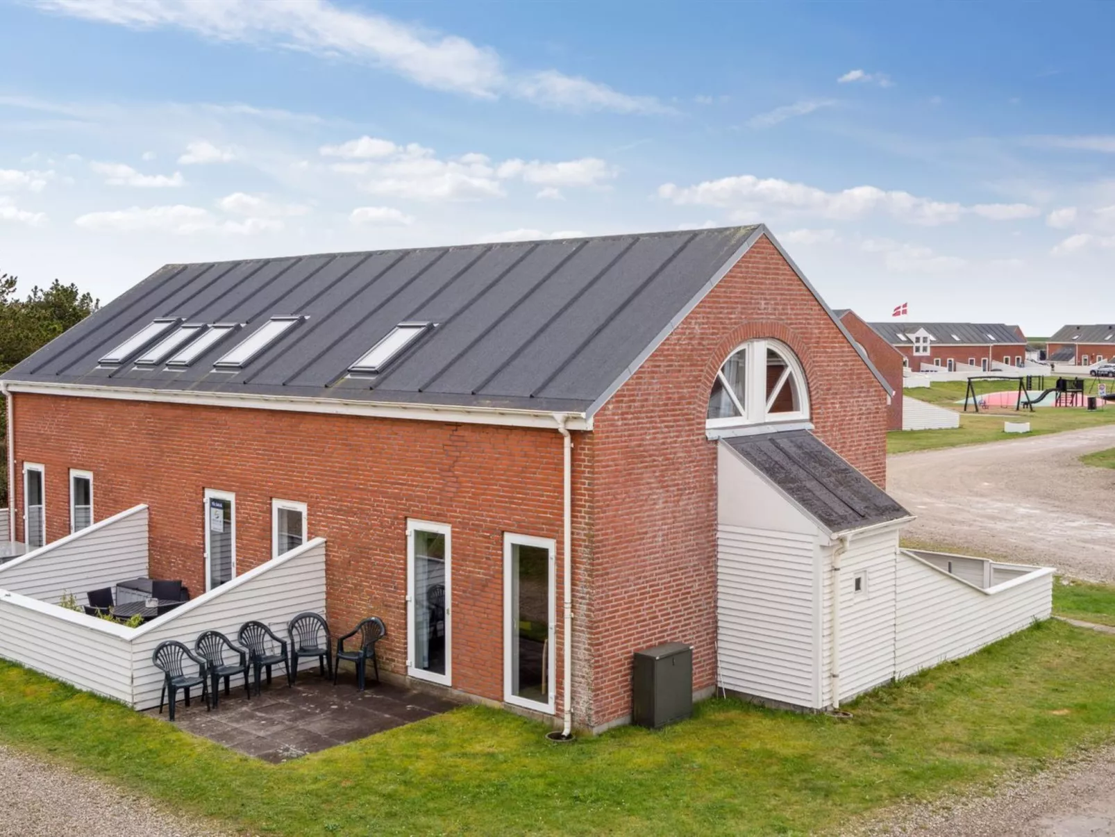 "Aldora" - 2.3km from the sea-Outside