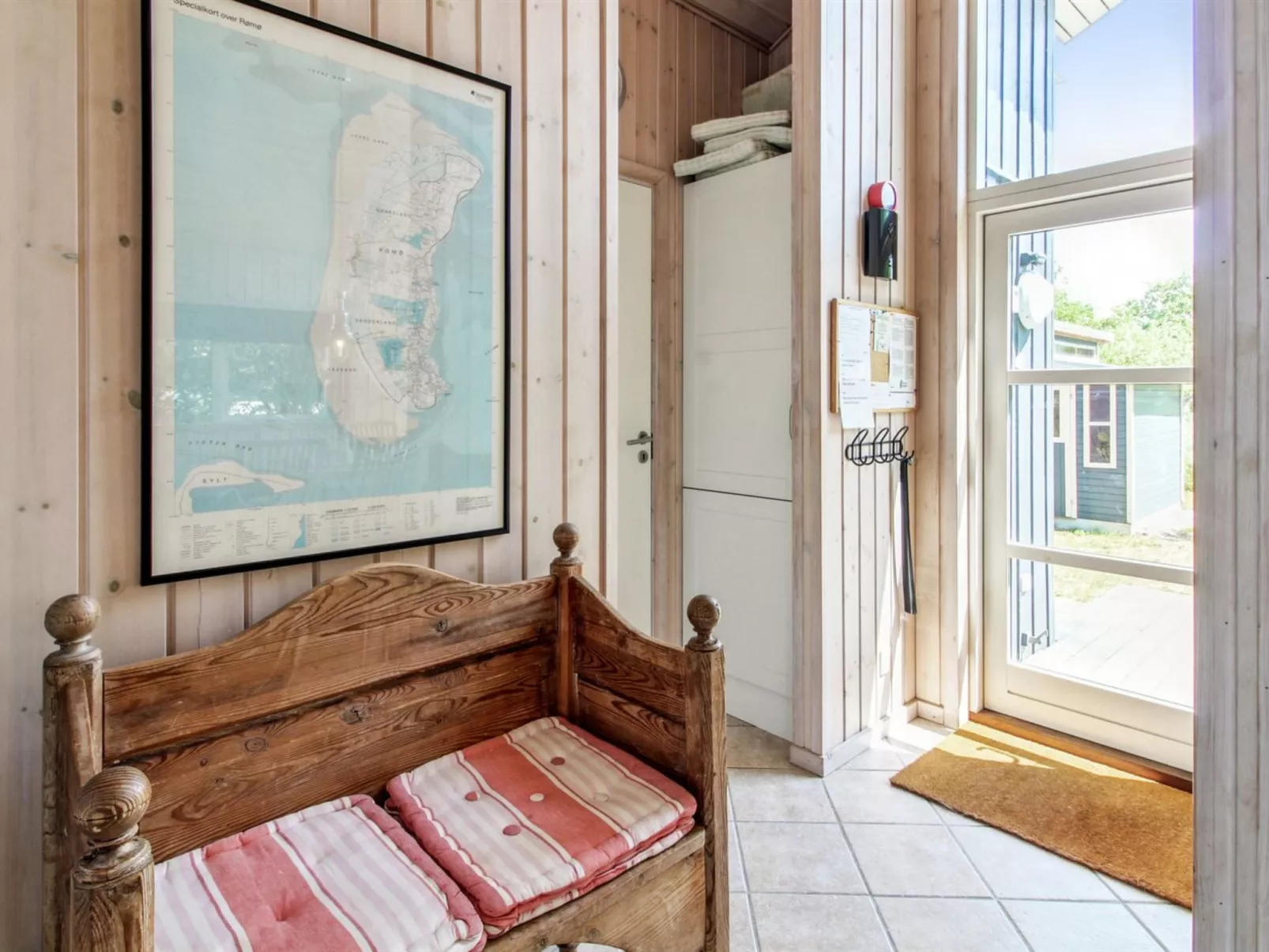 "Fides" - 600m from the sea-Drinnen