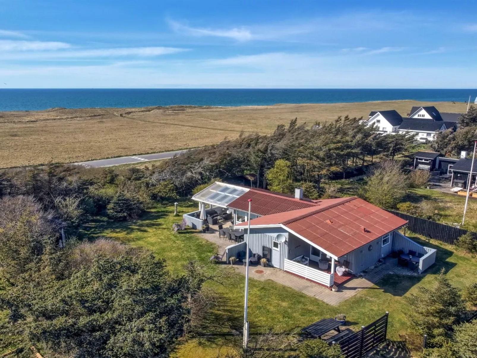 "Henryette" - 200m from the sea-Outside