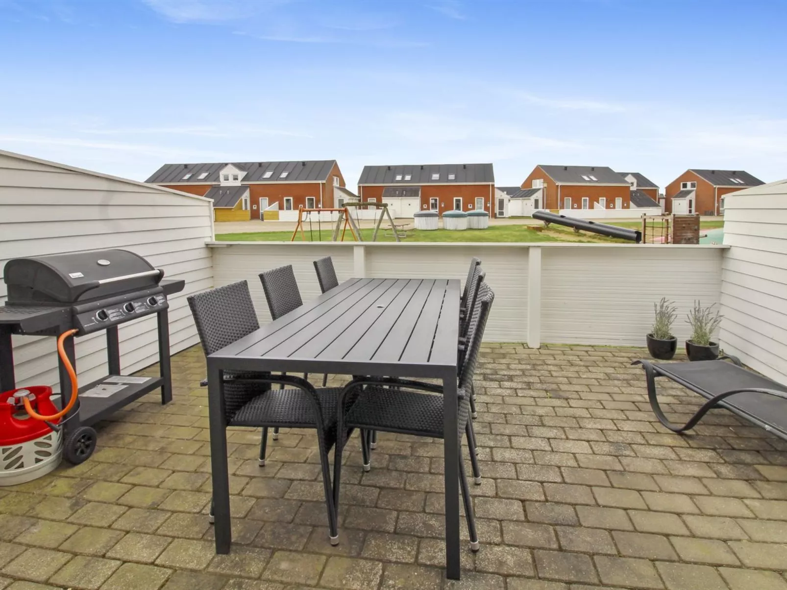 "Héléne" - 2.3km from the sea-Draußen