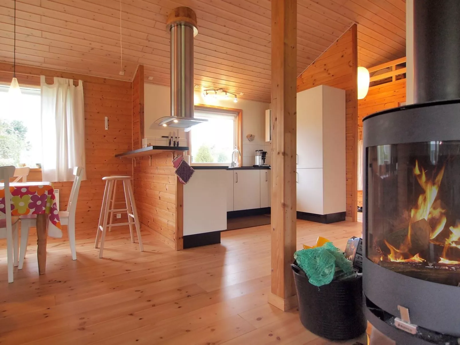 "Karanfilka" - 900m from the sea-Drinnen