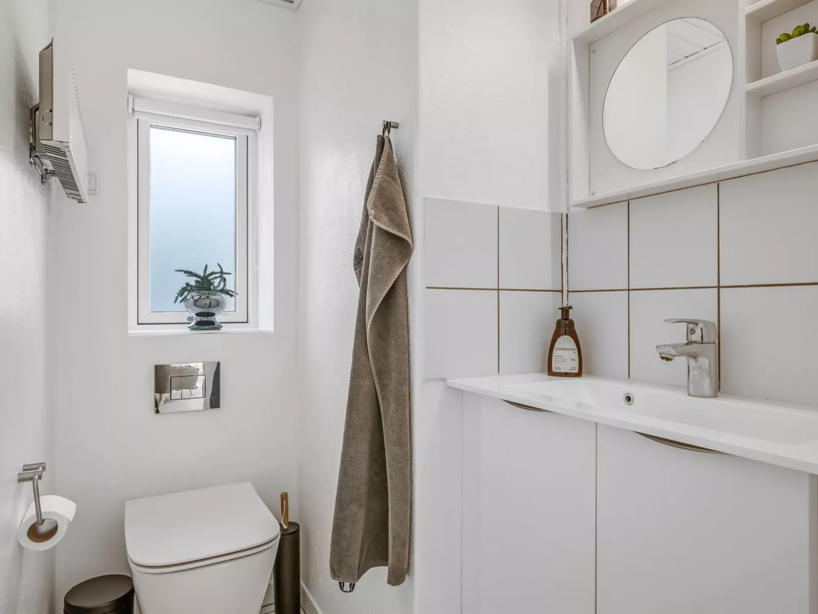 "Eliene" - 500m from the sea-Inside