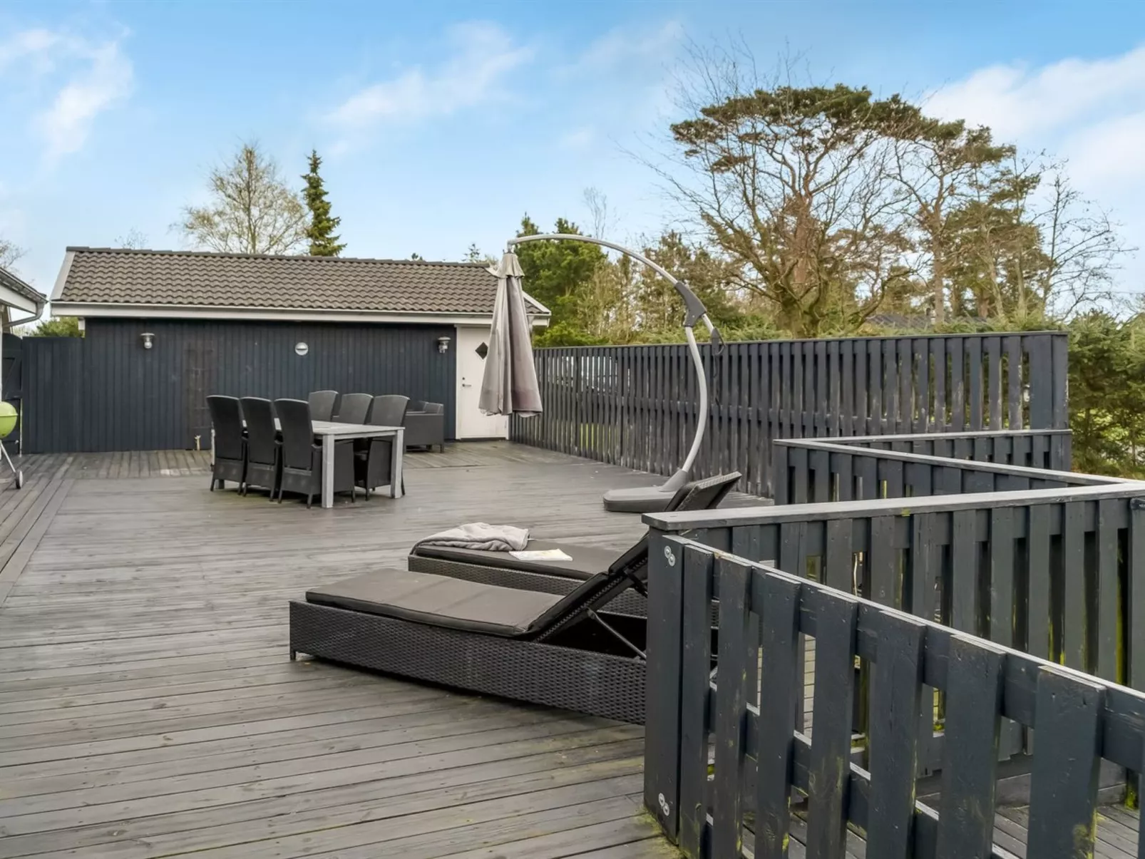 "Clarabelle" - 700m from the sea-Draußen