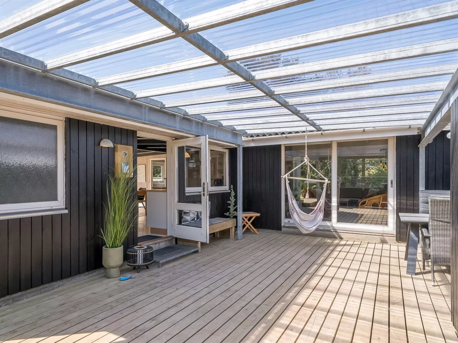 "Finne" - 800m from the sea-Outside