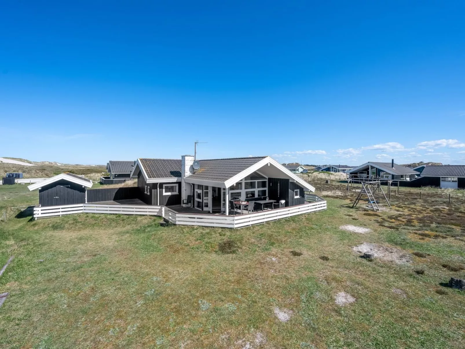 "Sylta" -  from the sea-Outside