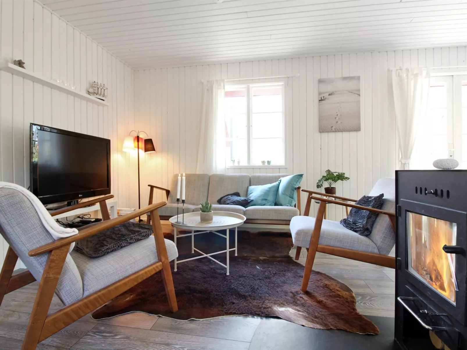 "Ronja" - 300m from the sea-Drinnen