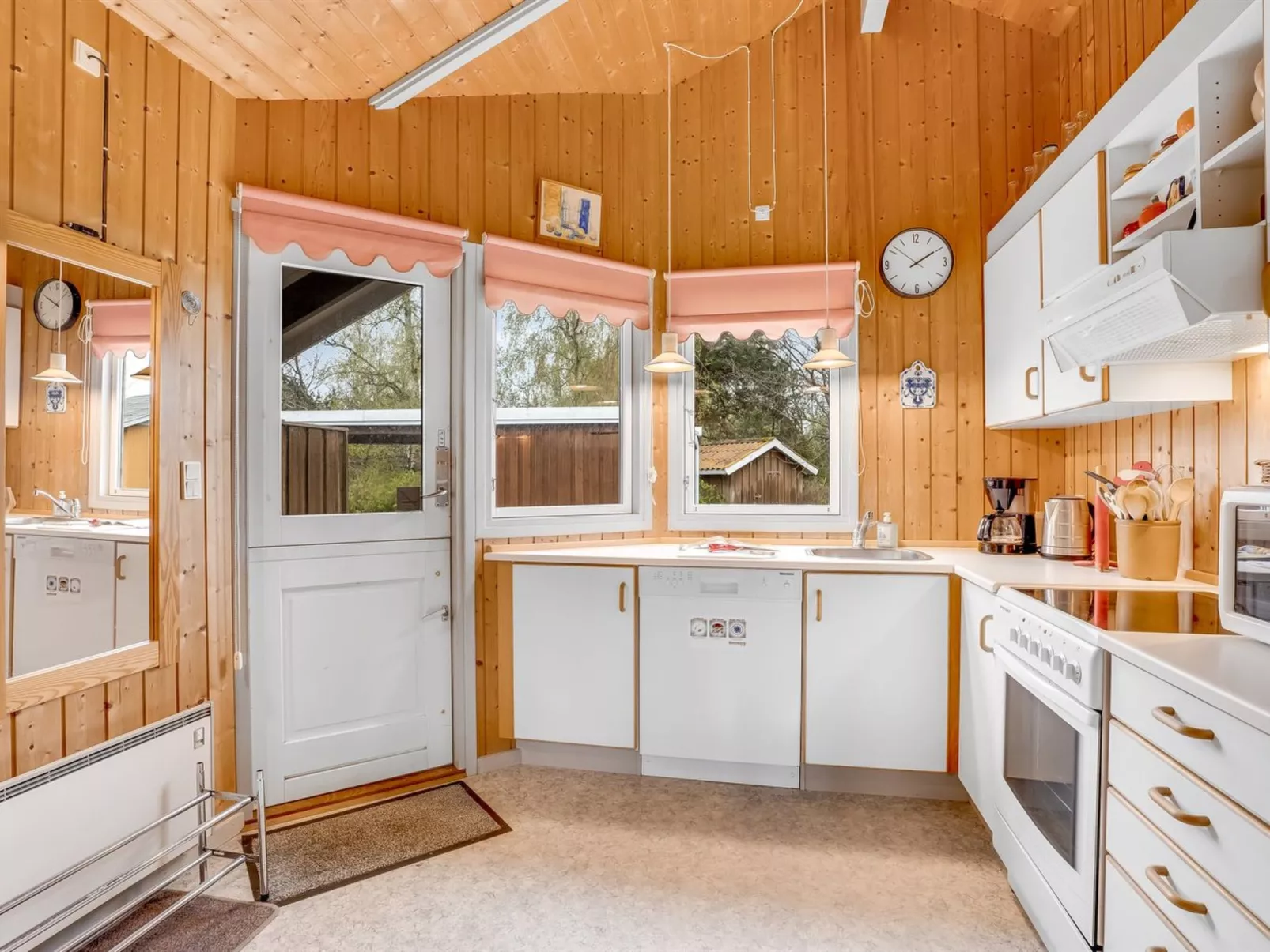 "Eeva" - 900m from the sea-Dedans