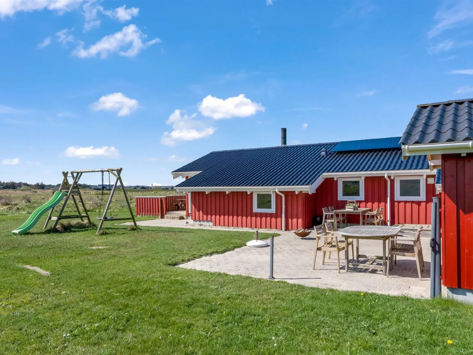 "Skrallan" - 400m from the sea-Draußen