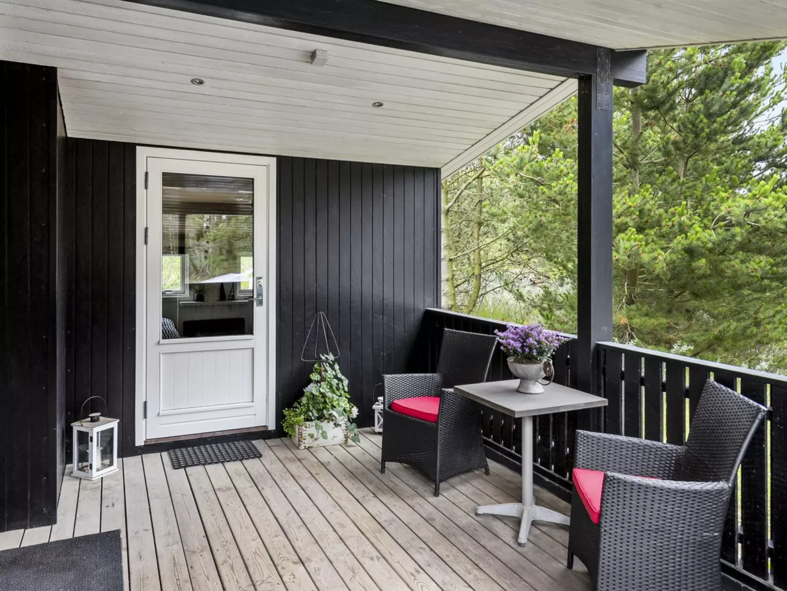 "Emeline" - 1.7km from the sea-Outside