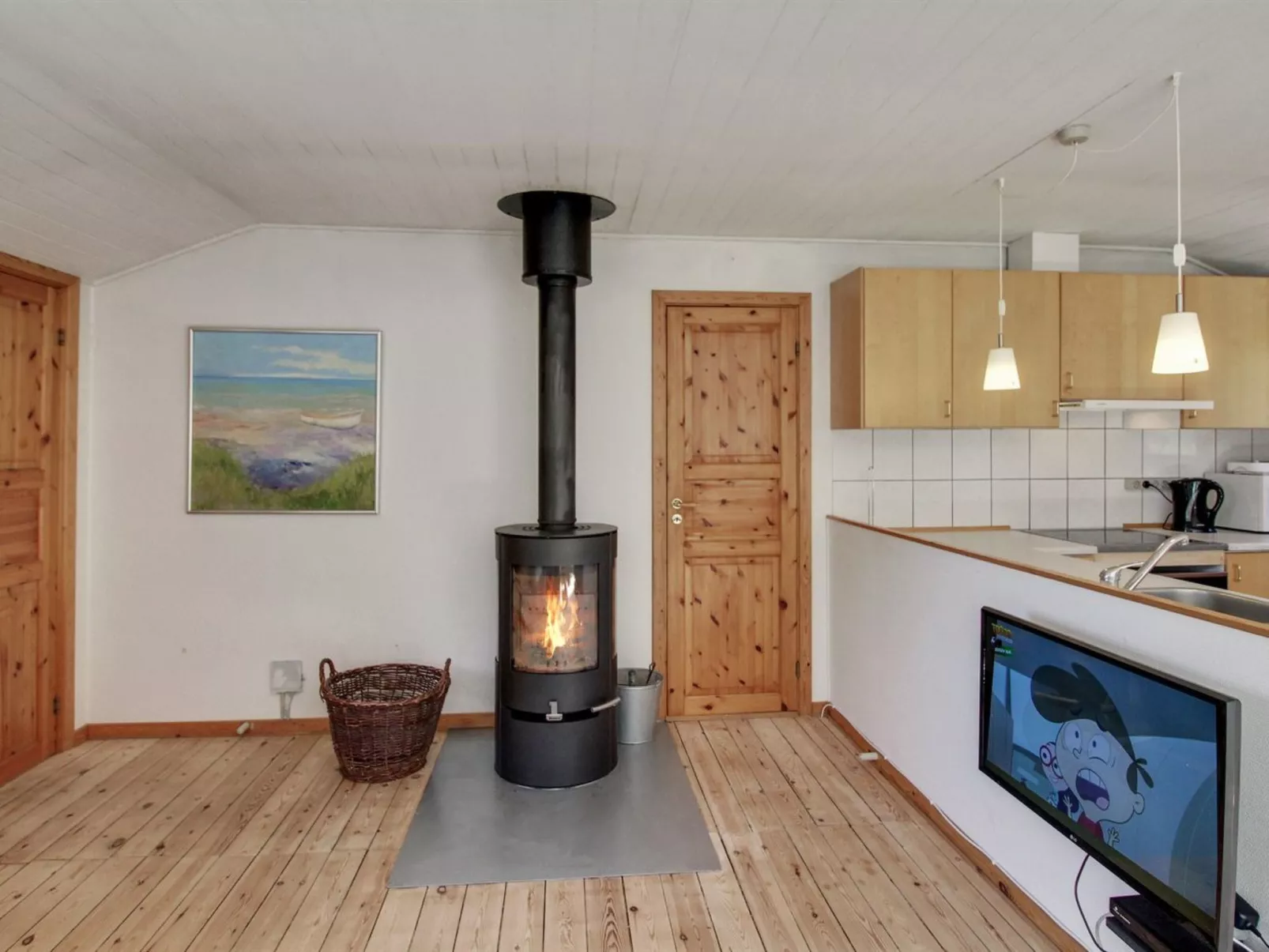 "Ahti" - 900m from the sea-Dedans