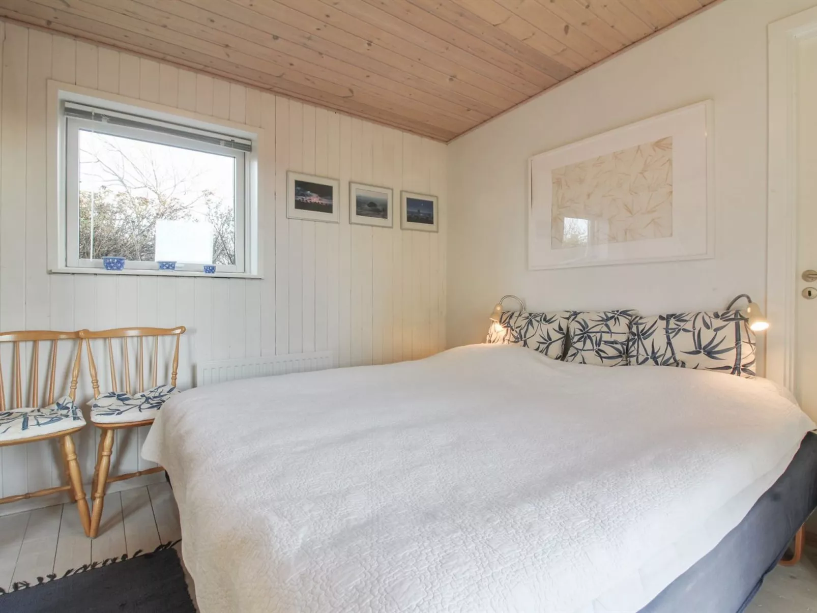 "Habbo" - 500m from the sea-Inside