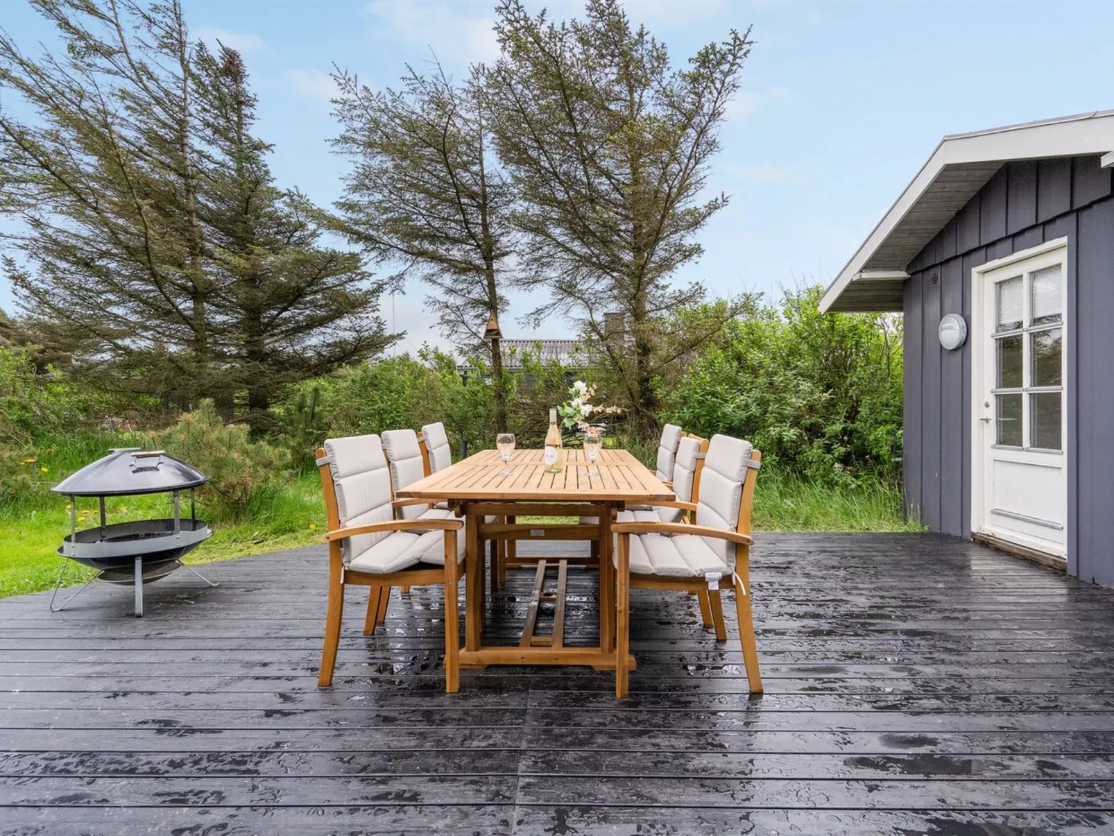 "Sölvy" - 300m from the sea-Outside