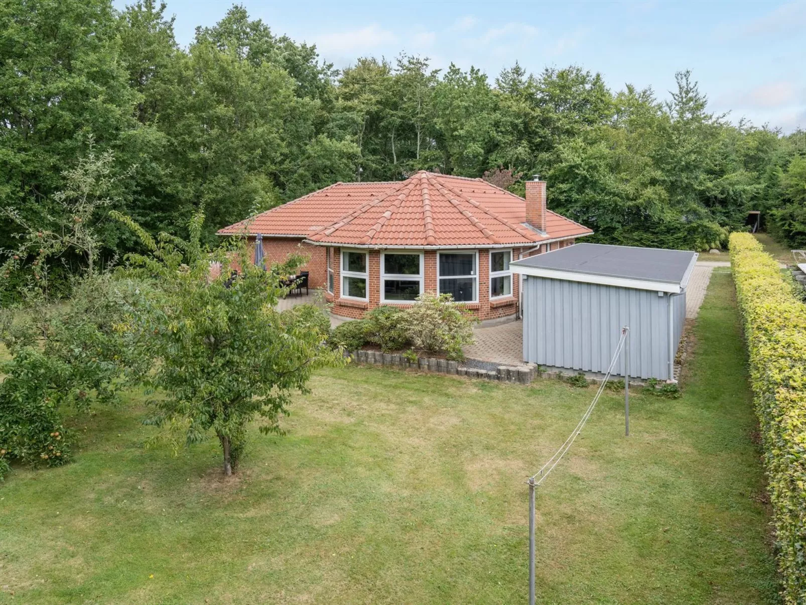 "Wyatt" - 30km from the sea-Outside