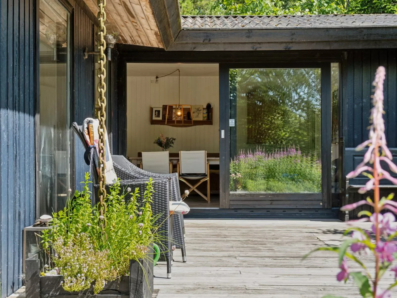 "Lasse" - 1.5km from the sea-Outside