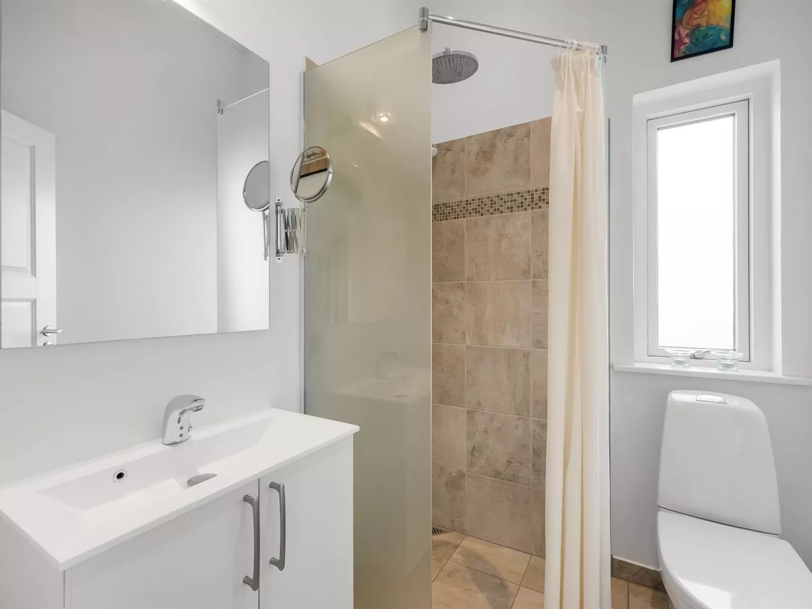 "Taja" - 300m to the fjord-Dedans