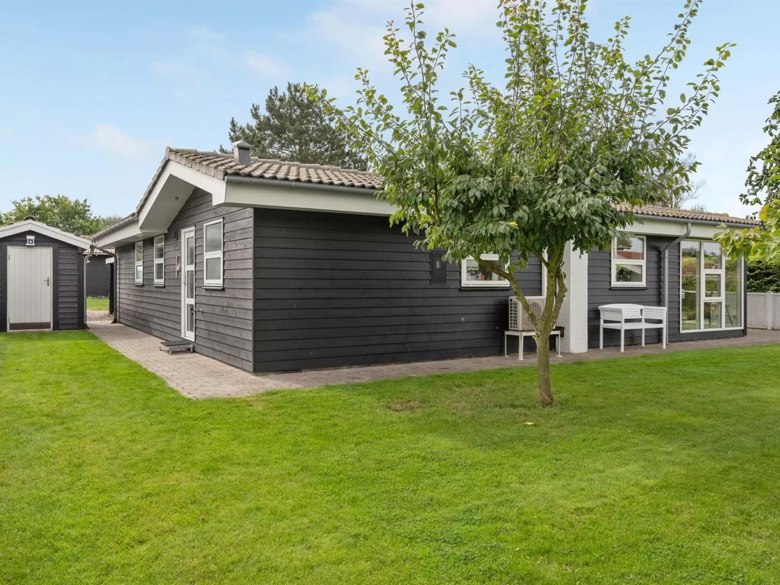 "Gull" - 150m from the sea-Outside