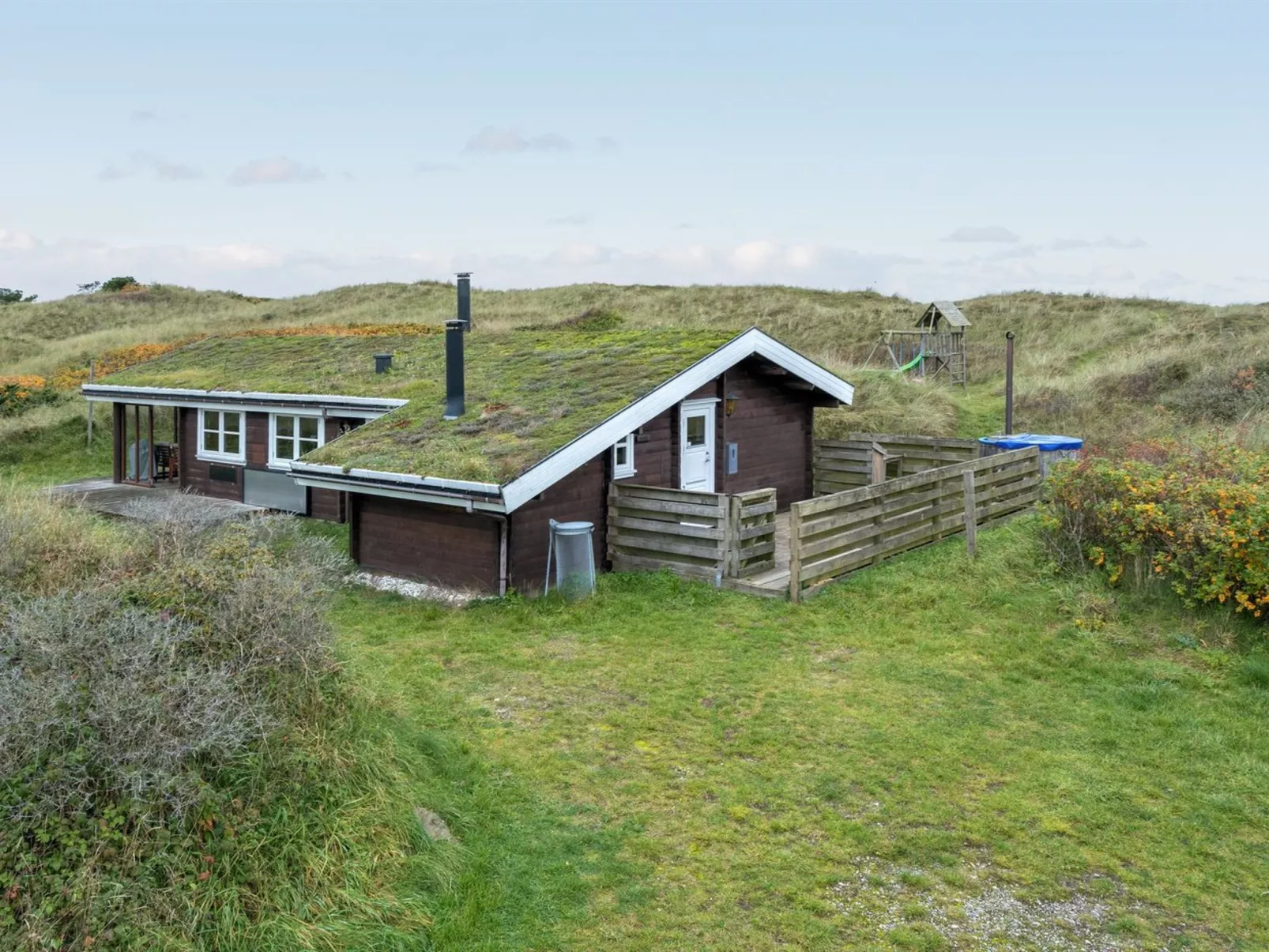 "Thrym" - 900m from the sea-Outside