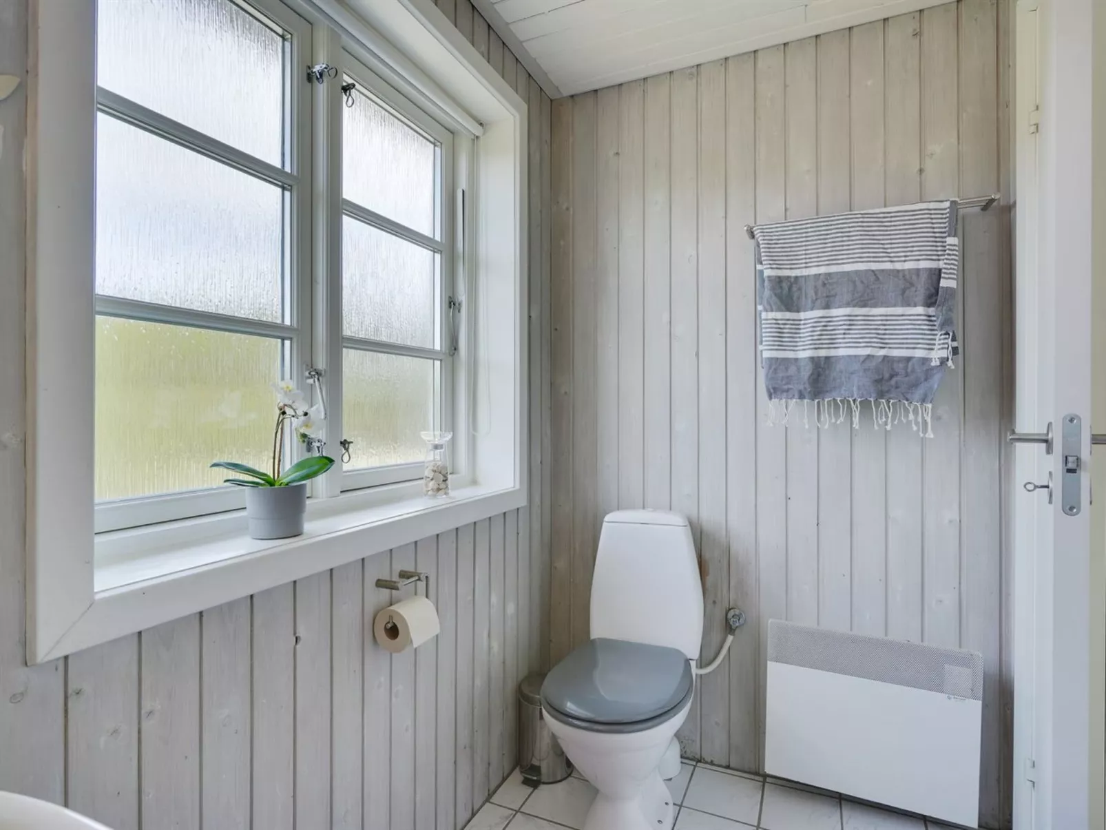 "Amaja" - 1.9km from the sea-Inside