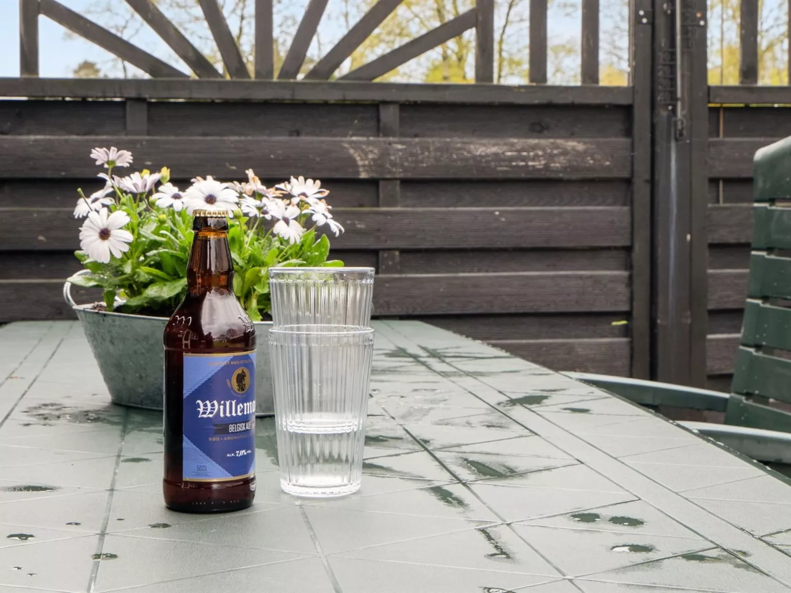 "Henrieke" - 250m to the fjord-Outside