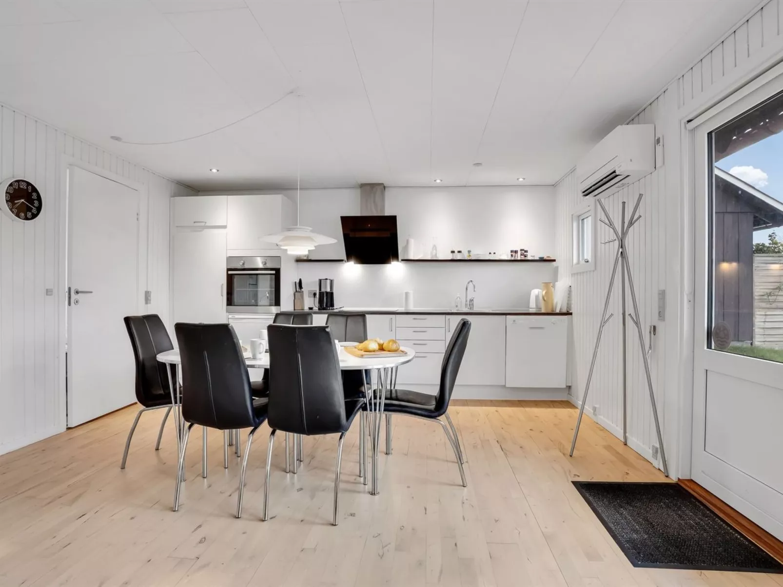 "Esther" - 700m from the sea-Drinnen