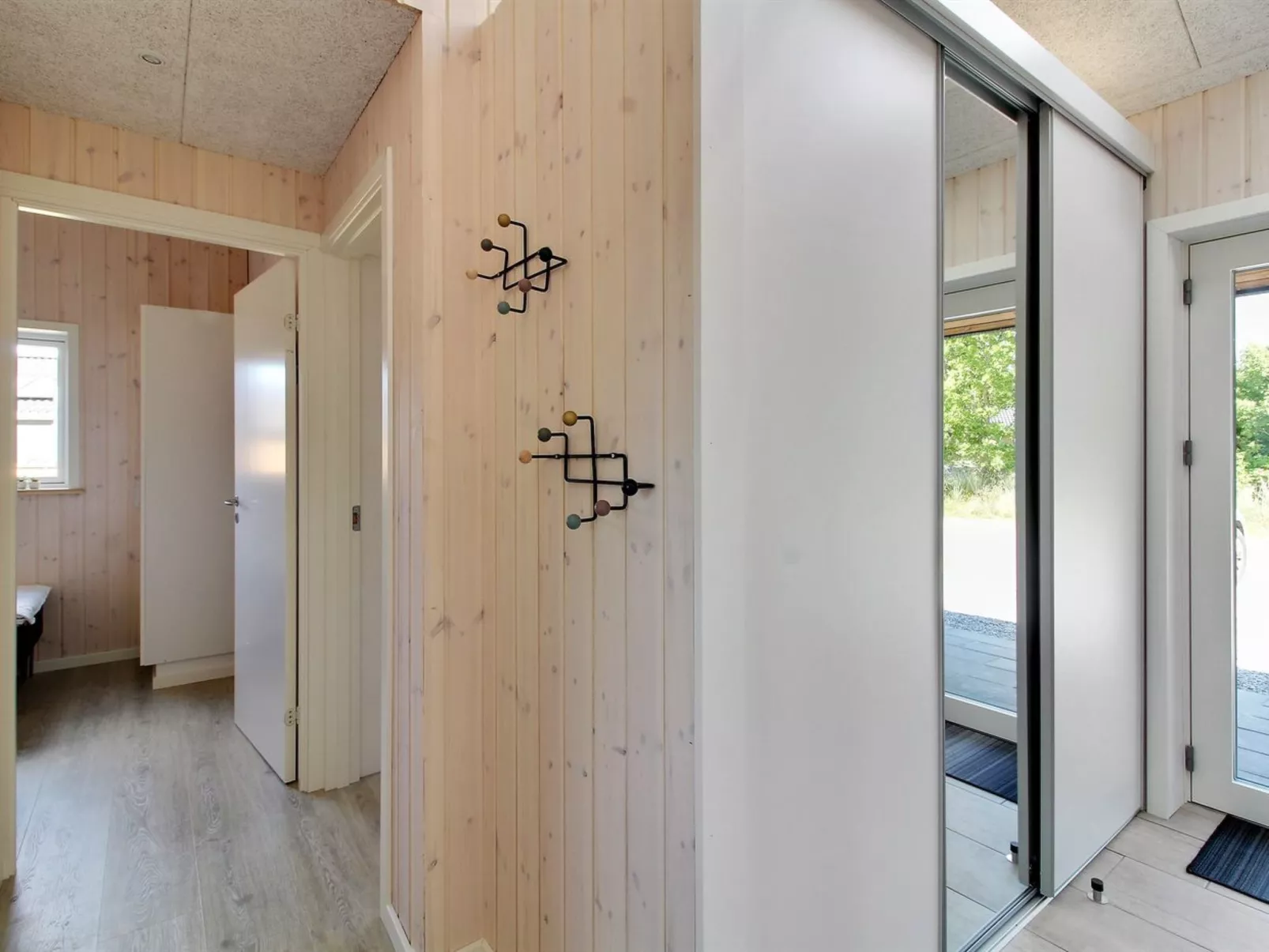 "Tahvo" - 3.3km from the sea-Inside