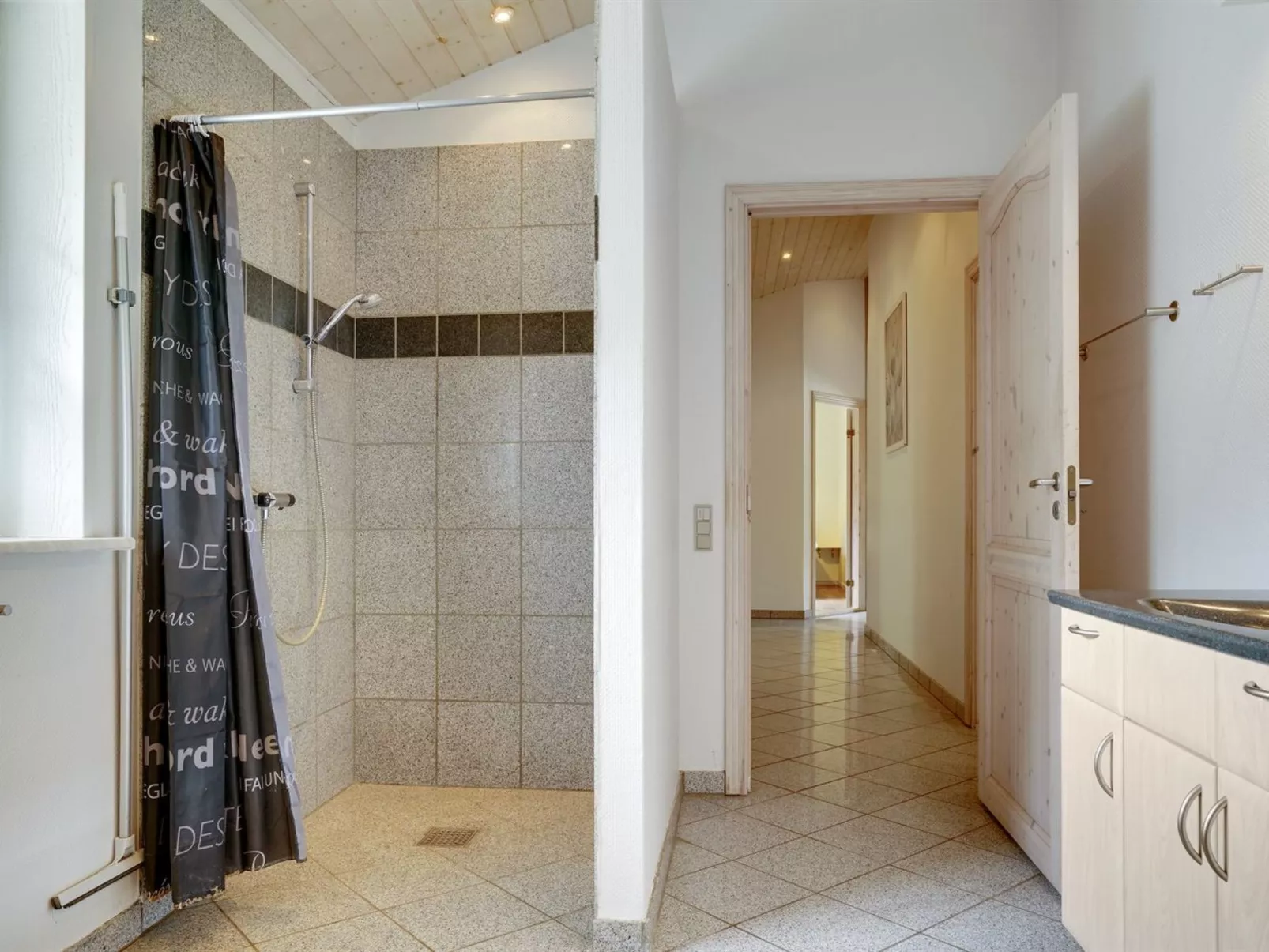 "Liliana" - 800m from the sea-Drinnen