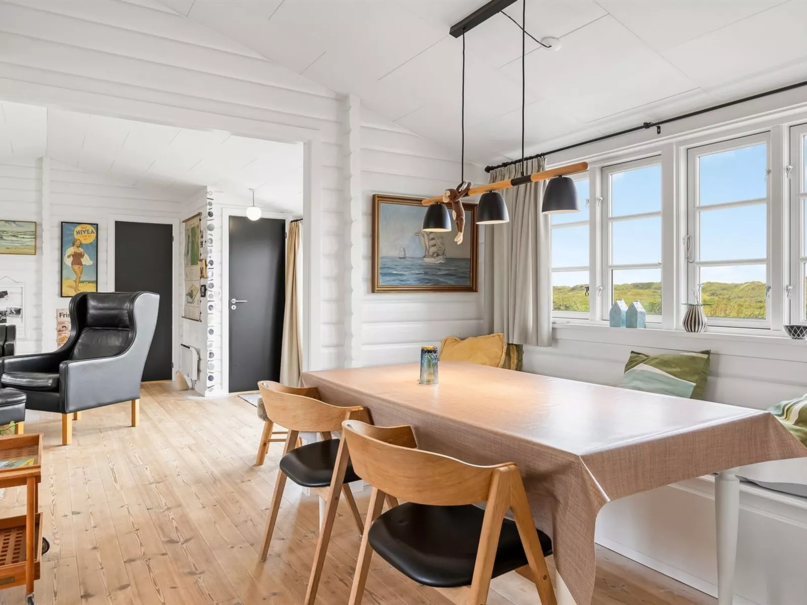 "Kristiarn" - 325m from the sea-Inside