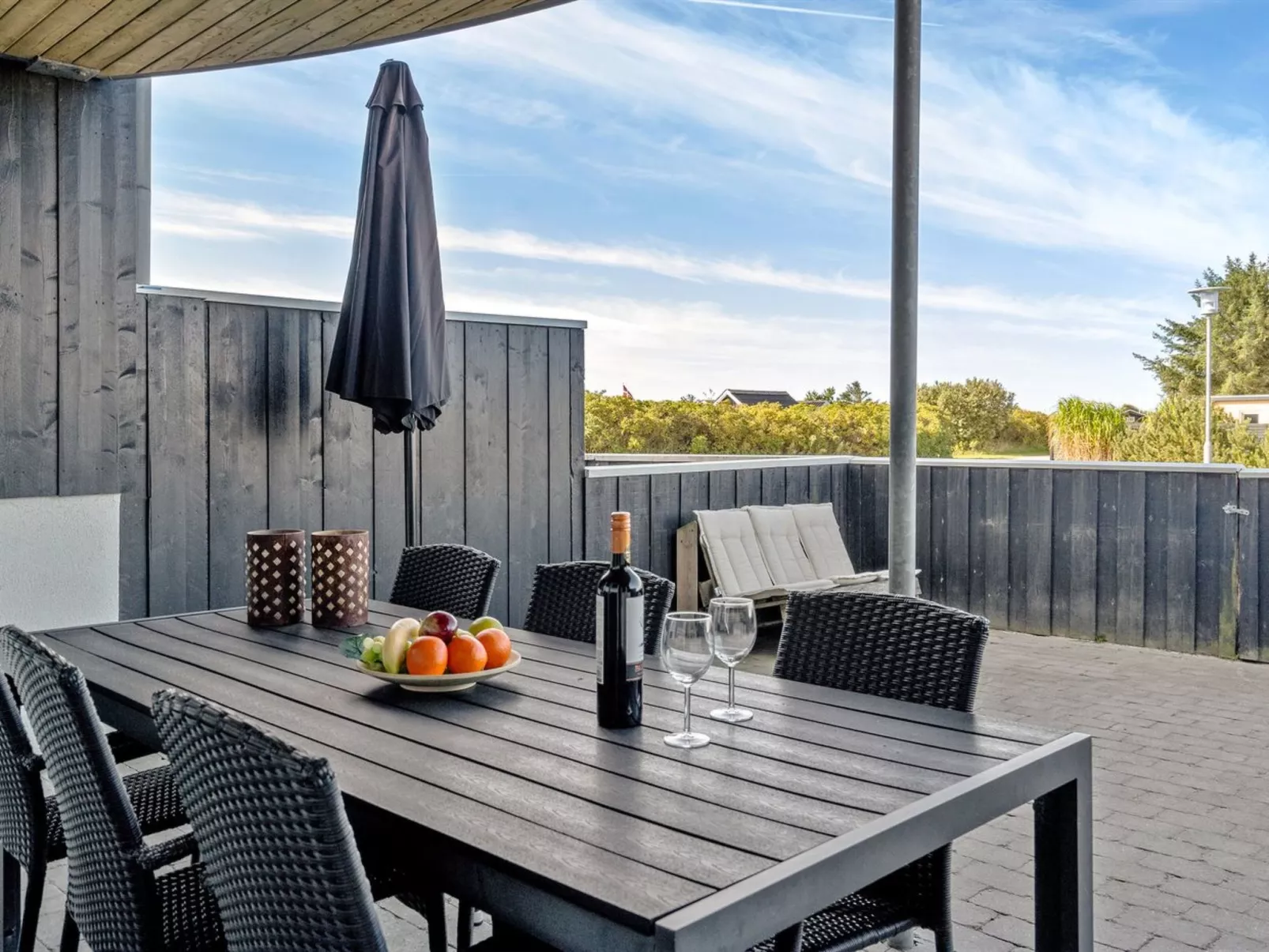 "Katharine" - 600m from the sea-Draußen