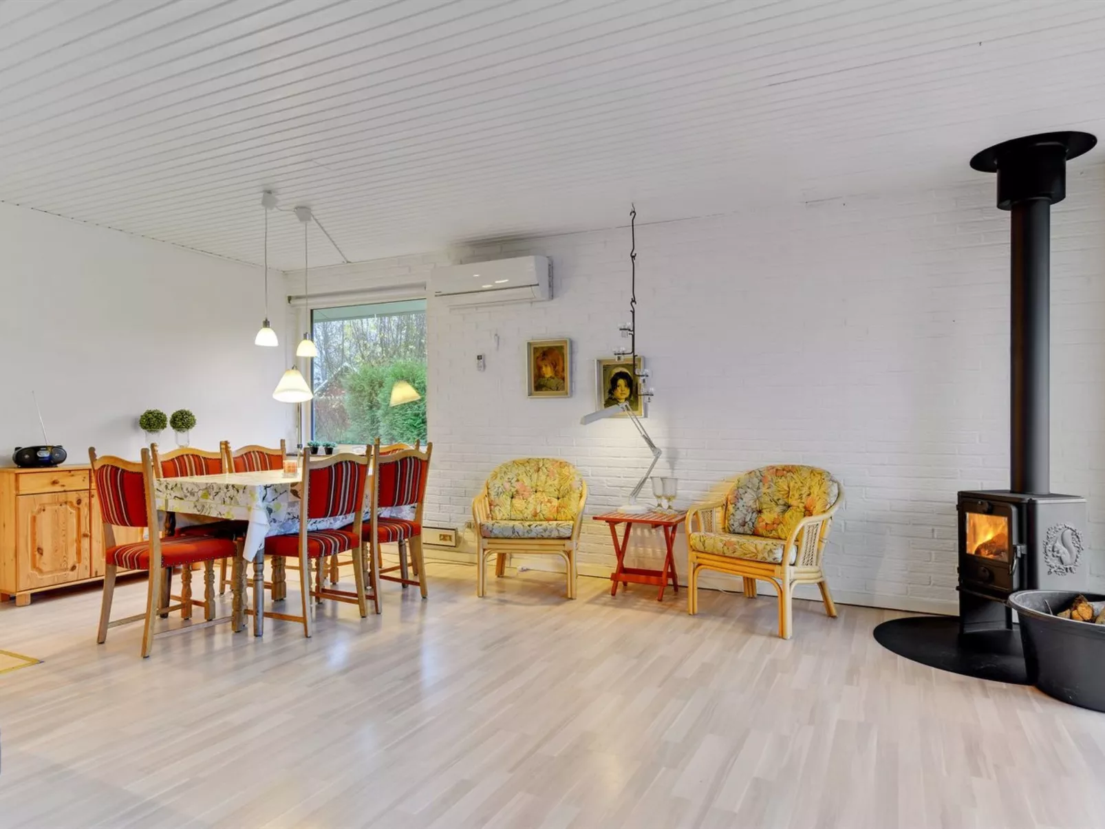 "Umen" - 300m from the sea-Inside