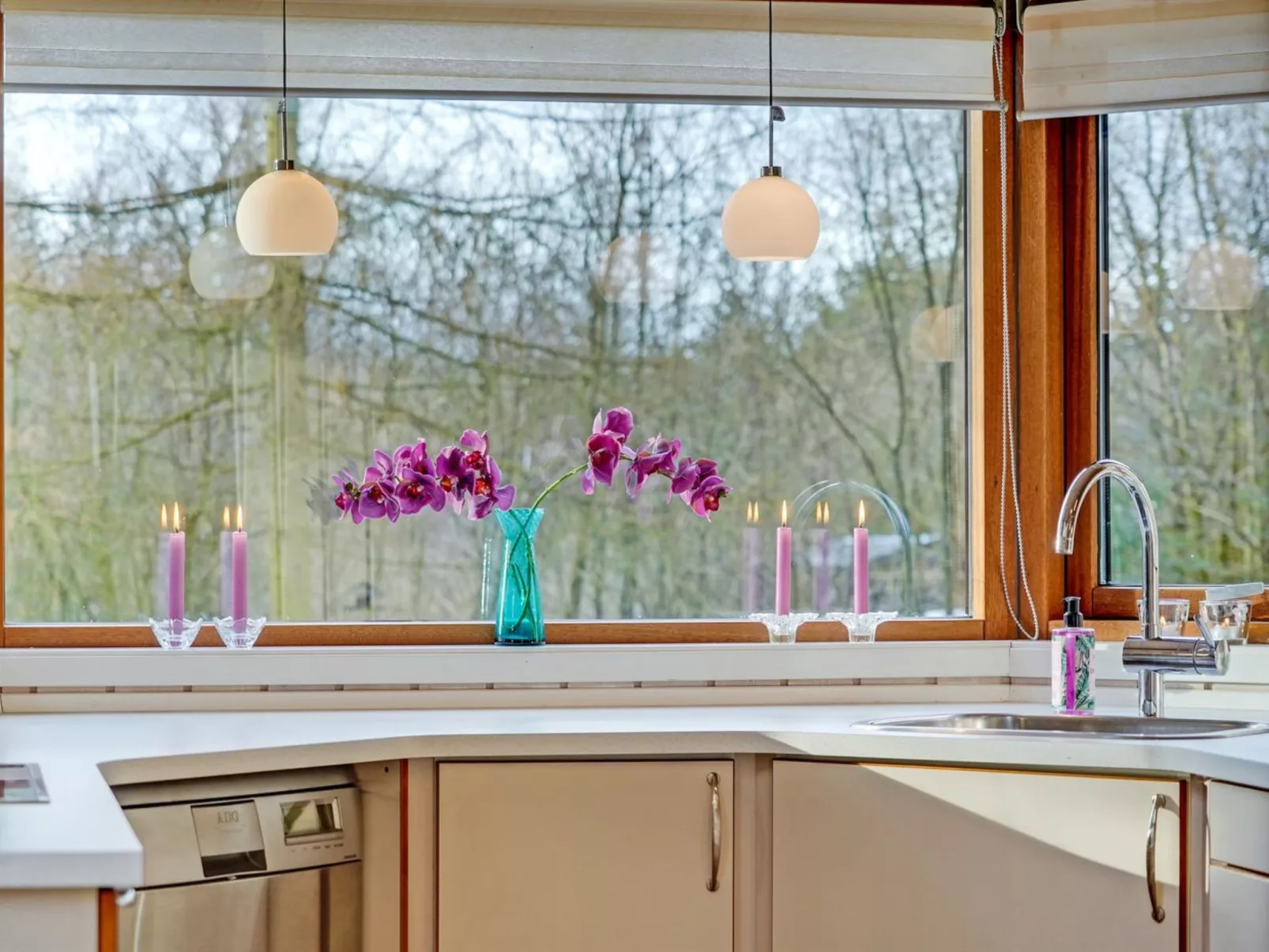 "Swarte" - 30km from the sea-Inside