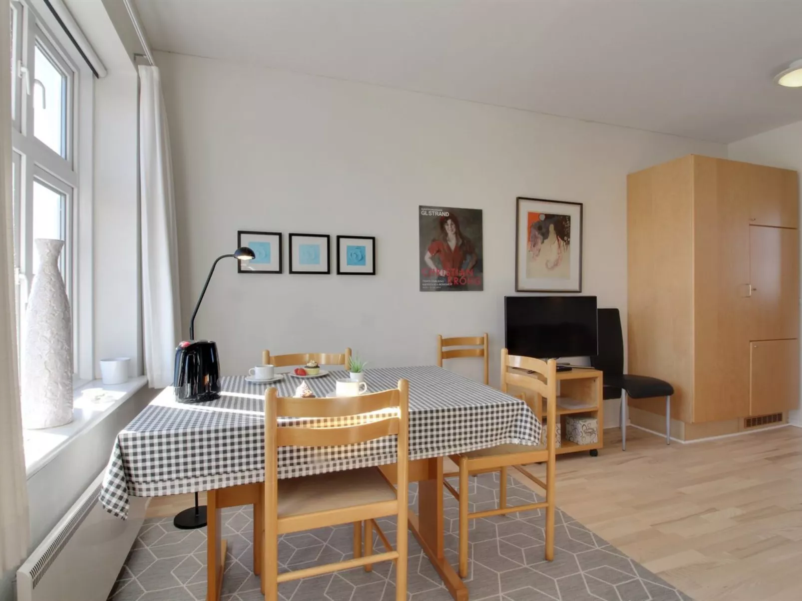 "Ena" - 75m from the sea-Inside