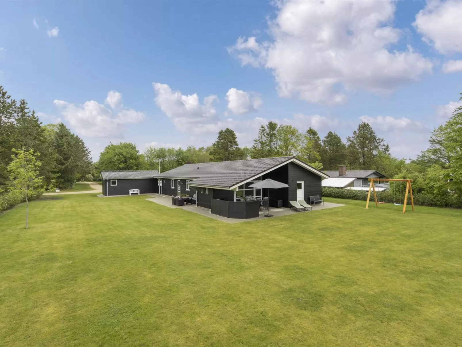 "Gardi" - 14km from the sea-Outside