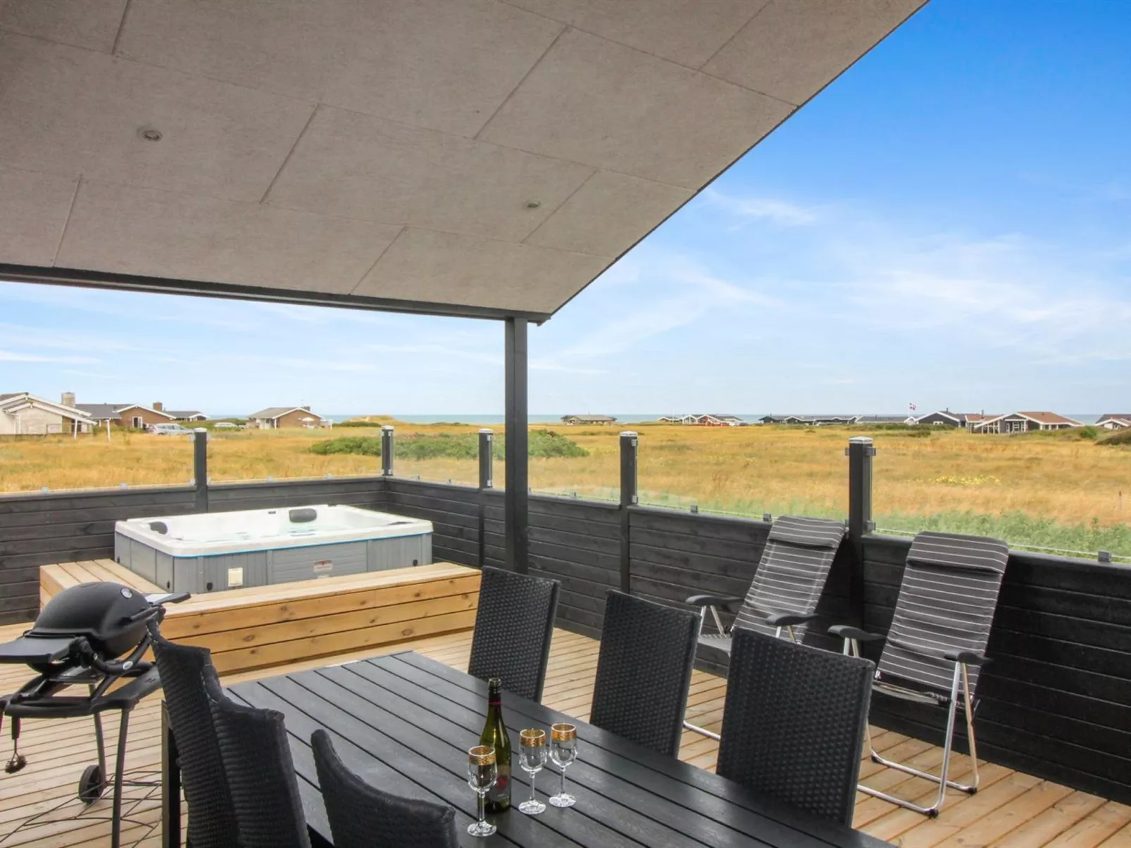 "Heilo" - 300m from the sea-Draußen